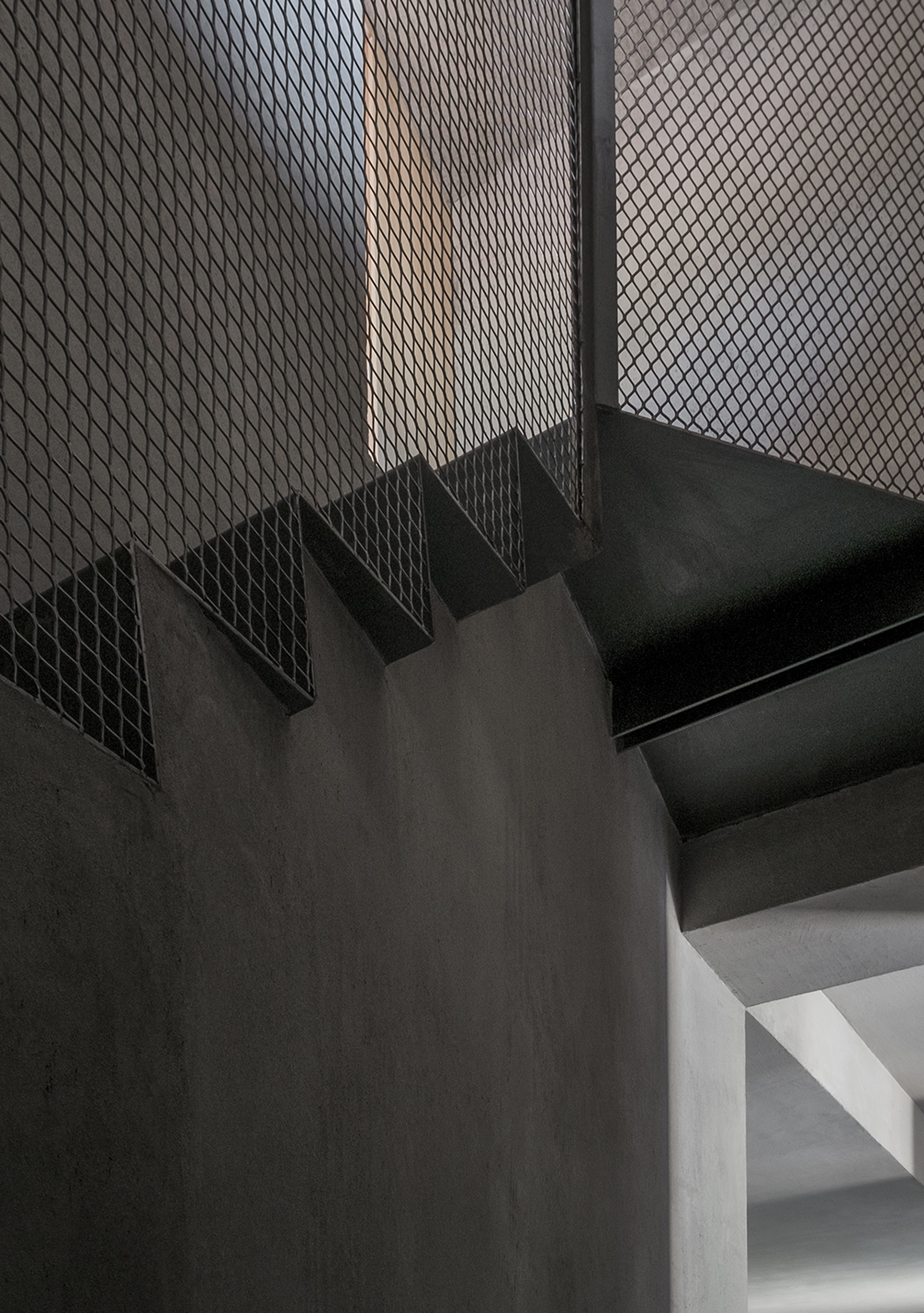 Domus Ru apartment in Rome by MORQ, made with MultiTerra Wabi Sale Grigio, photo by Giulio Aristide