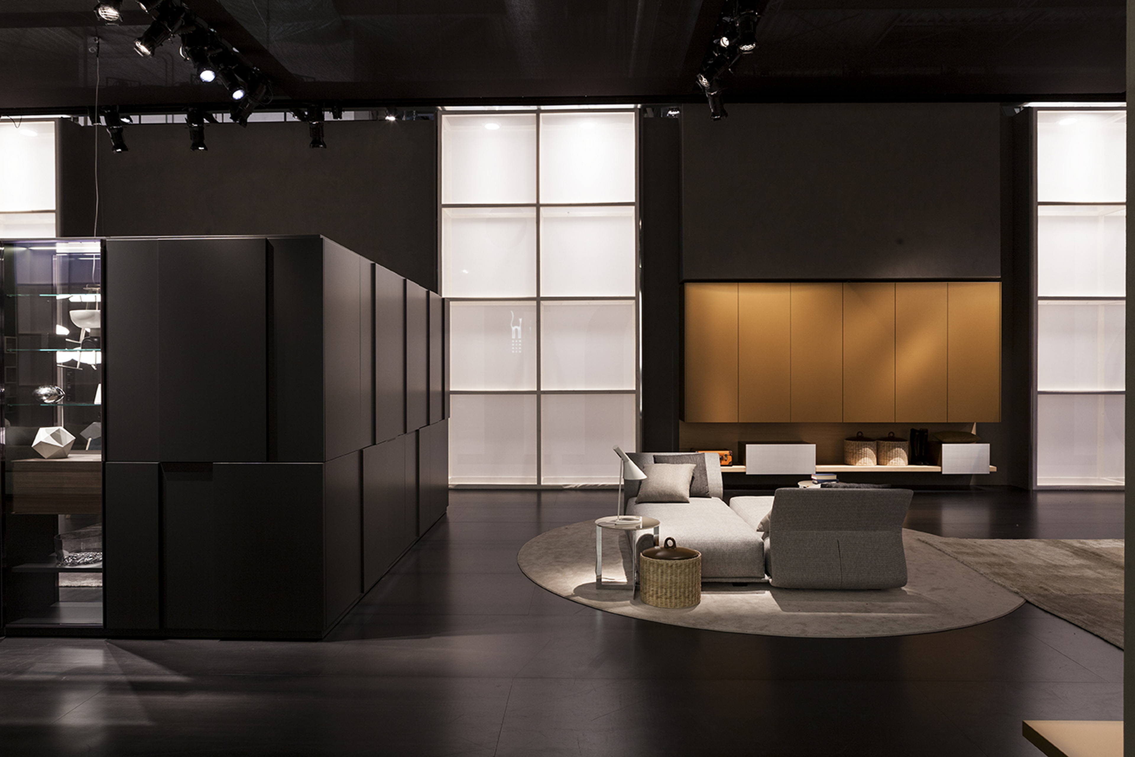 Stand Molteni &#038; Co in Salone del Mobile, Milan, made with TerraVista Smooth Plus Sale Grigio