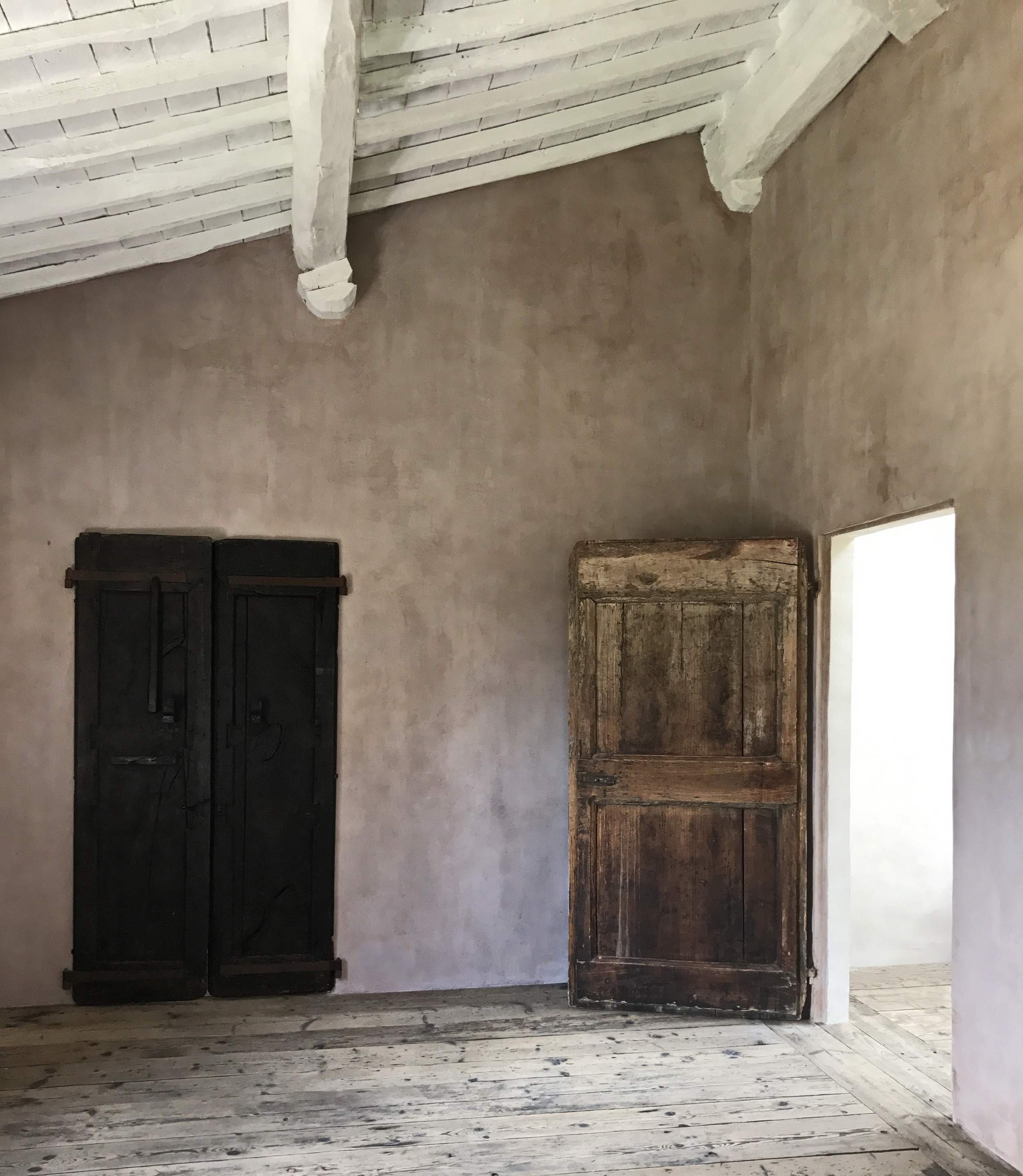 Private residence in Pienza made with TerraVista Wabi Vinaccia, photo by Matteo Brioni