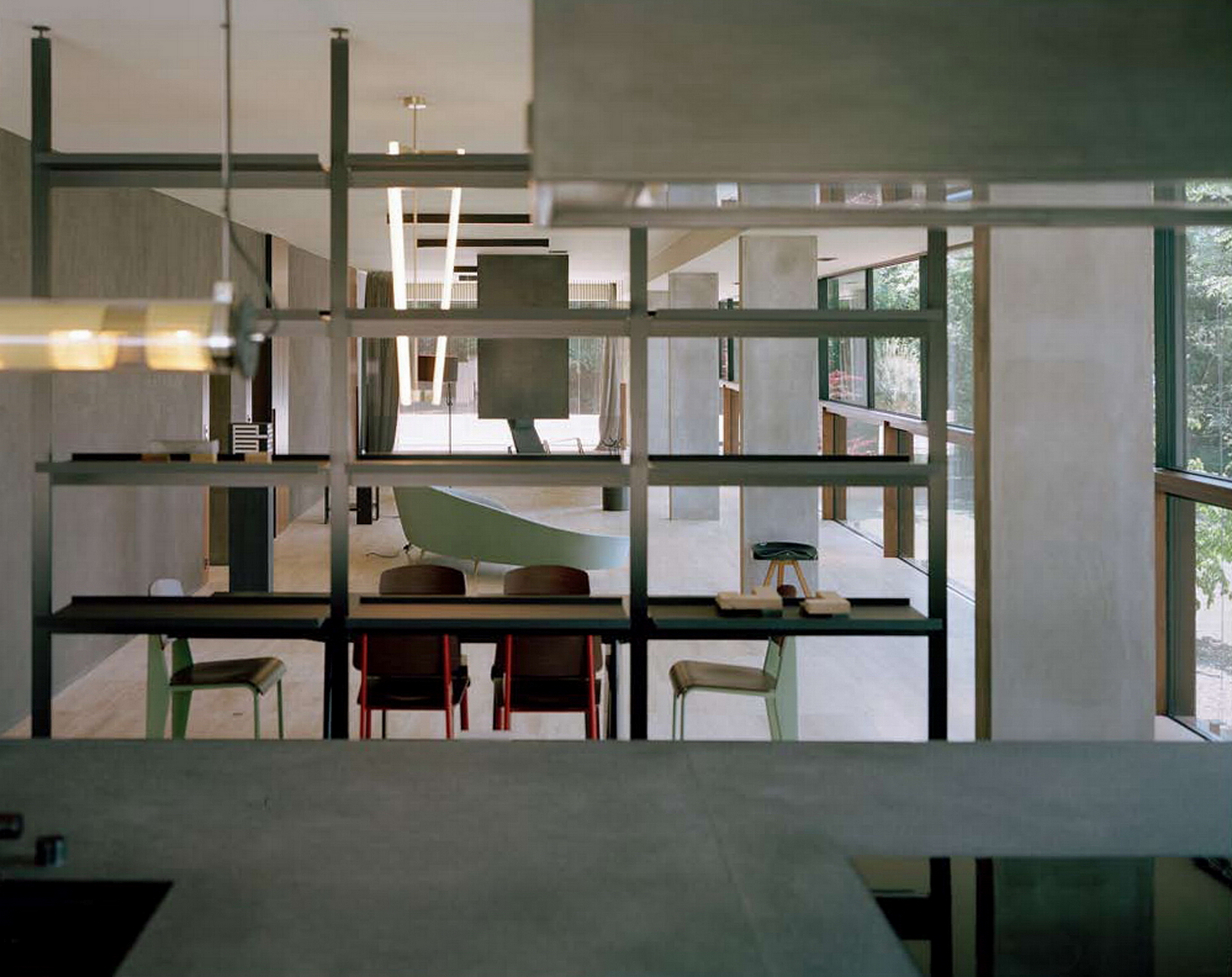 Villa QDC in Geneve by Meyer Architecte MultiTerra Smooth Pepe Nero and TerraVista Smooth Sale Griogio, photo by Joël Tettamanti