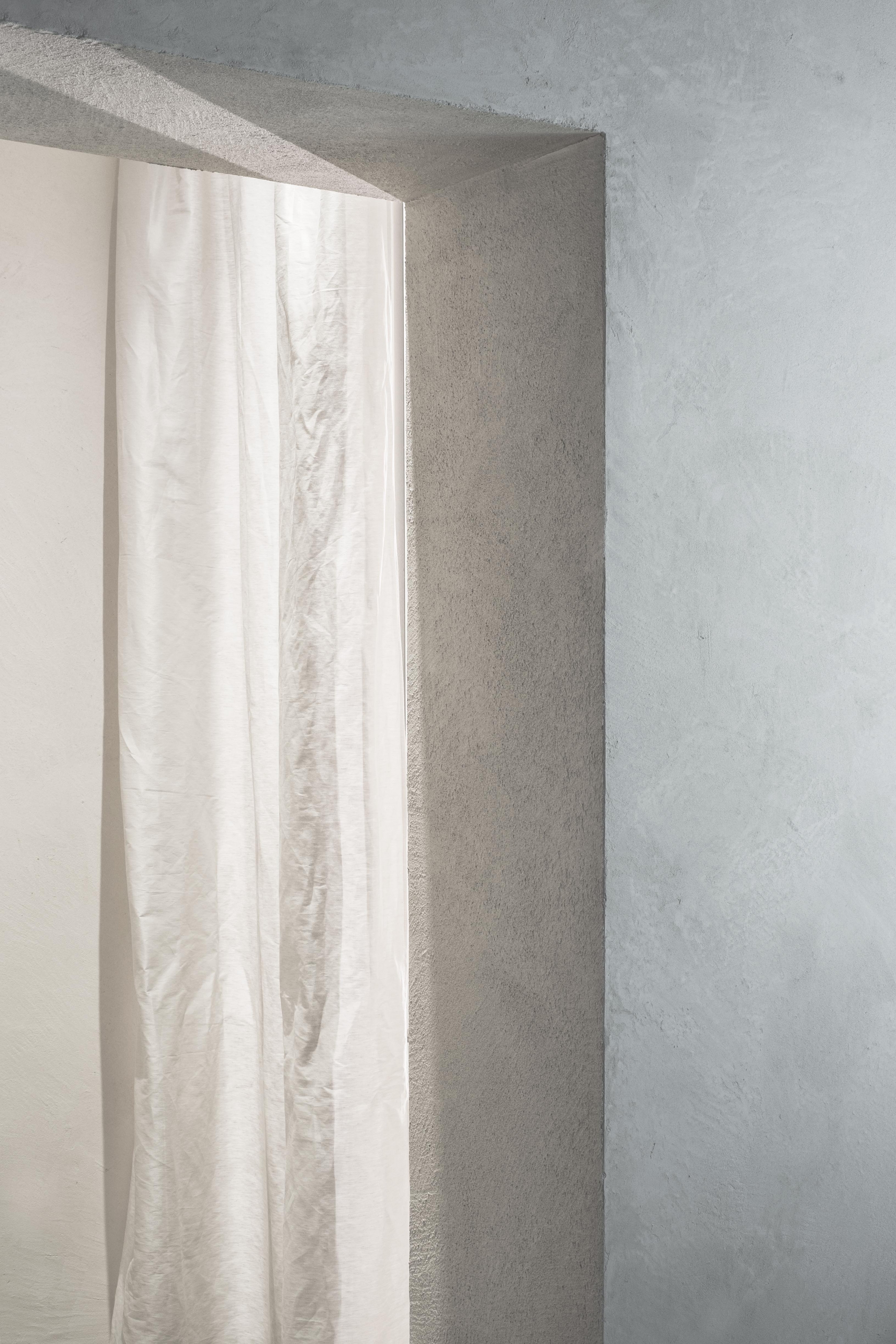 Nia Boutique in Rome by MORQ made with TerraCalix Structured Custom, photo by Giulio Aristide