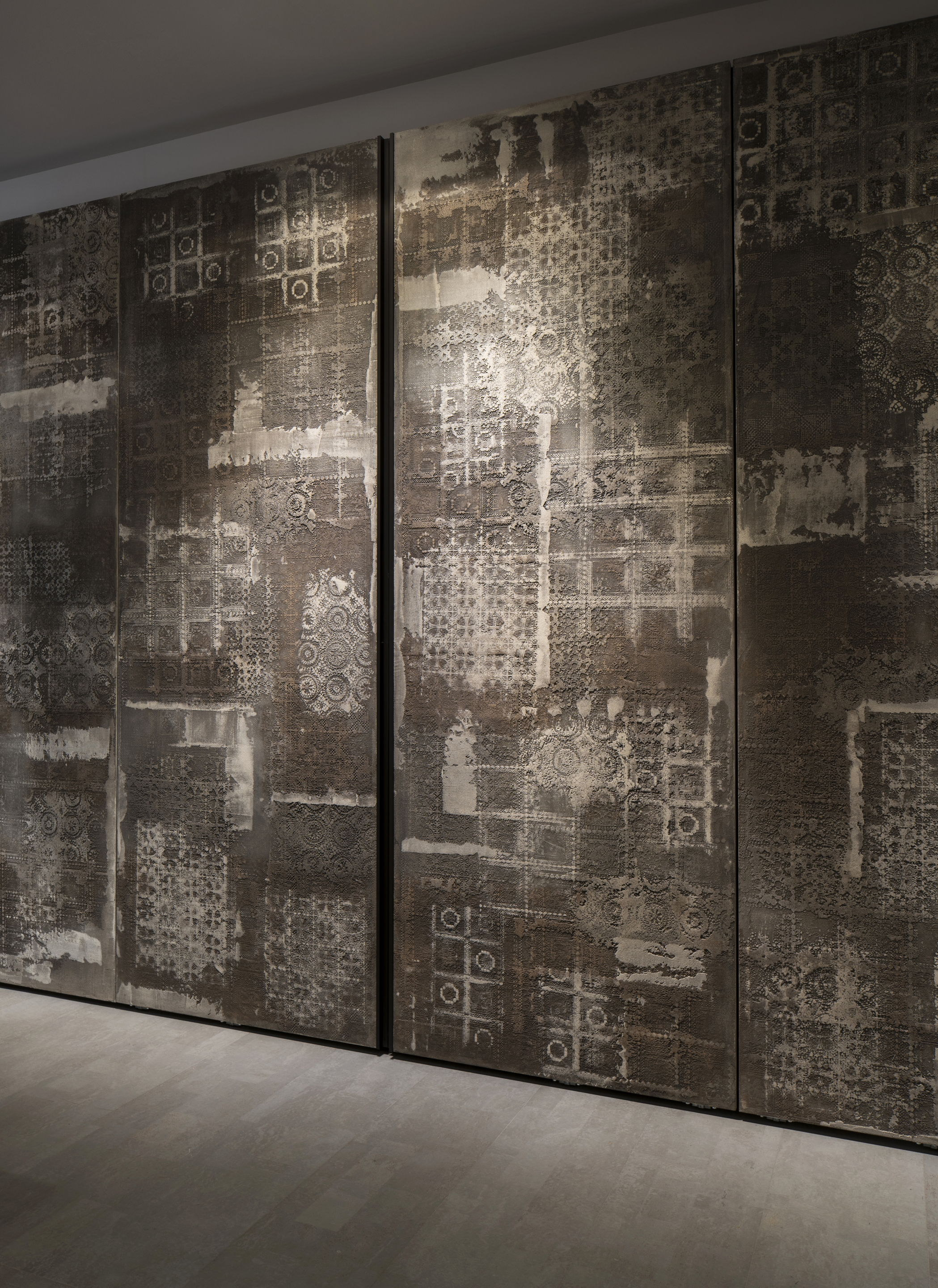 Showroom Elmar Milan made with TerraEvoca 4 layers Cammeo and Panna by Matteo Brioni