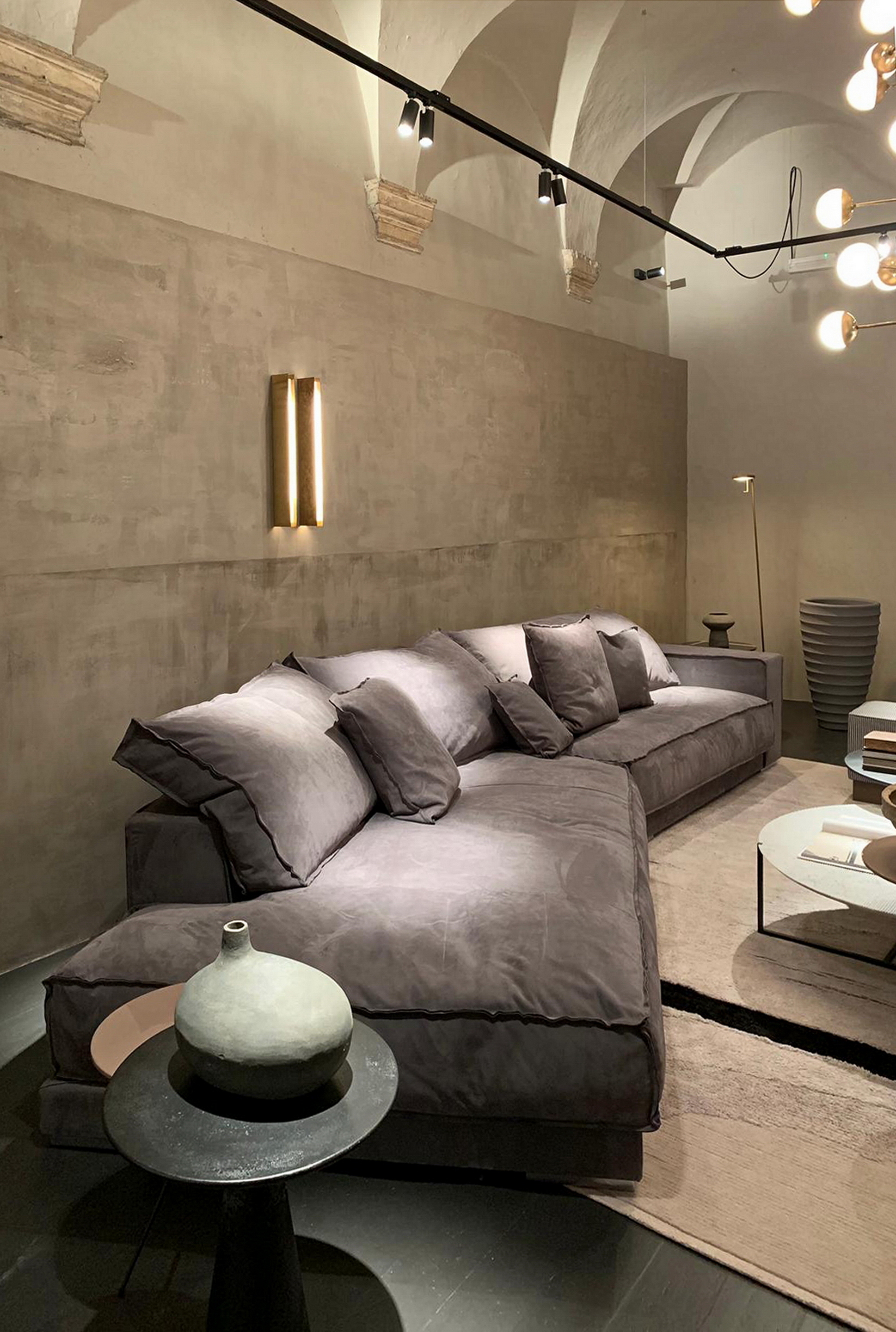 Baxter showroom in Rome by Baxter made with TerraVista Wabi Sale Grigio, photo by Silvana Spera