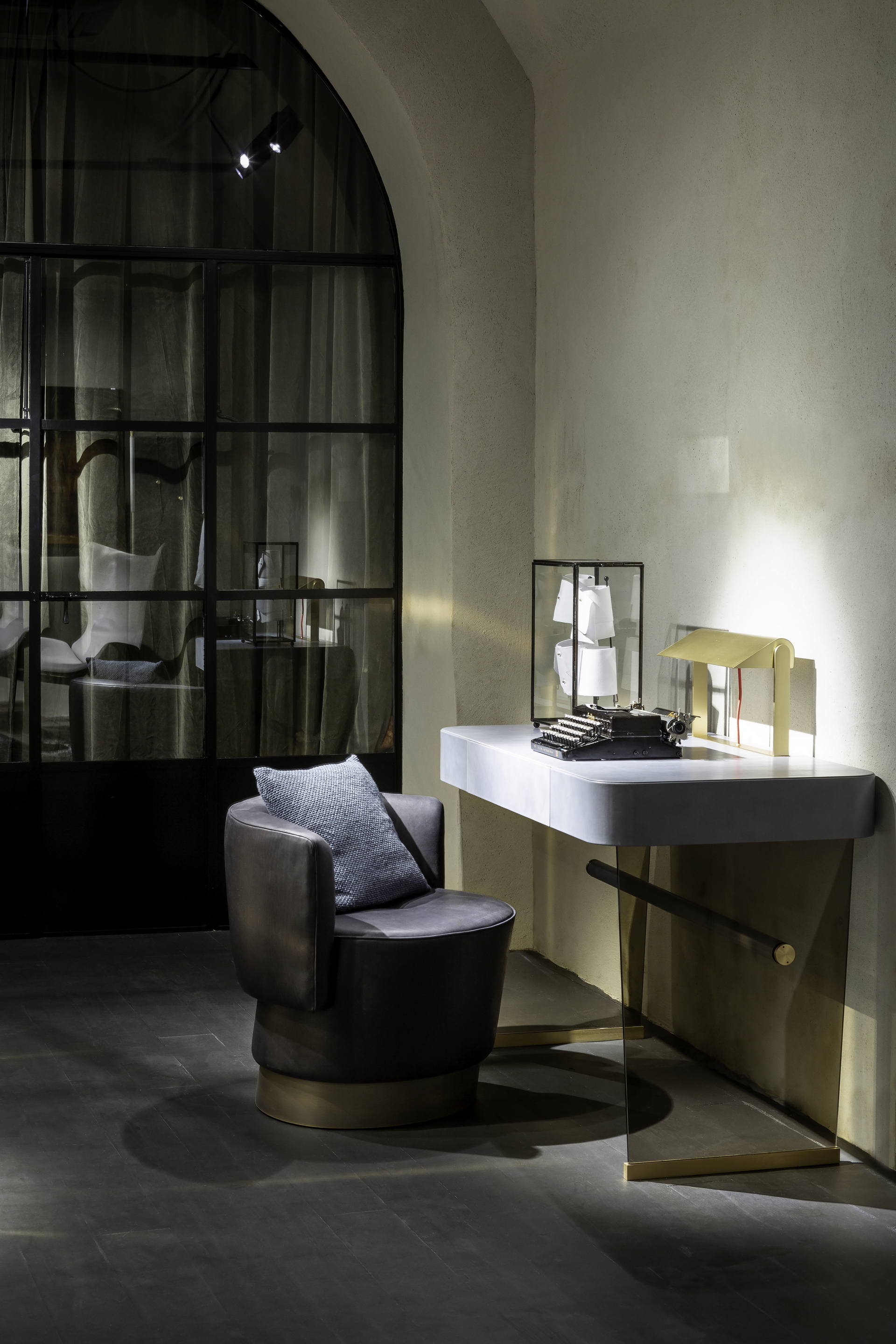 Baxter showroom in Rome by Baxter made with TerraVista Wabi Sale Grigio, photo by Silvana Spera