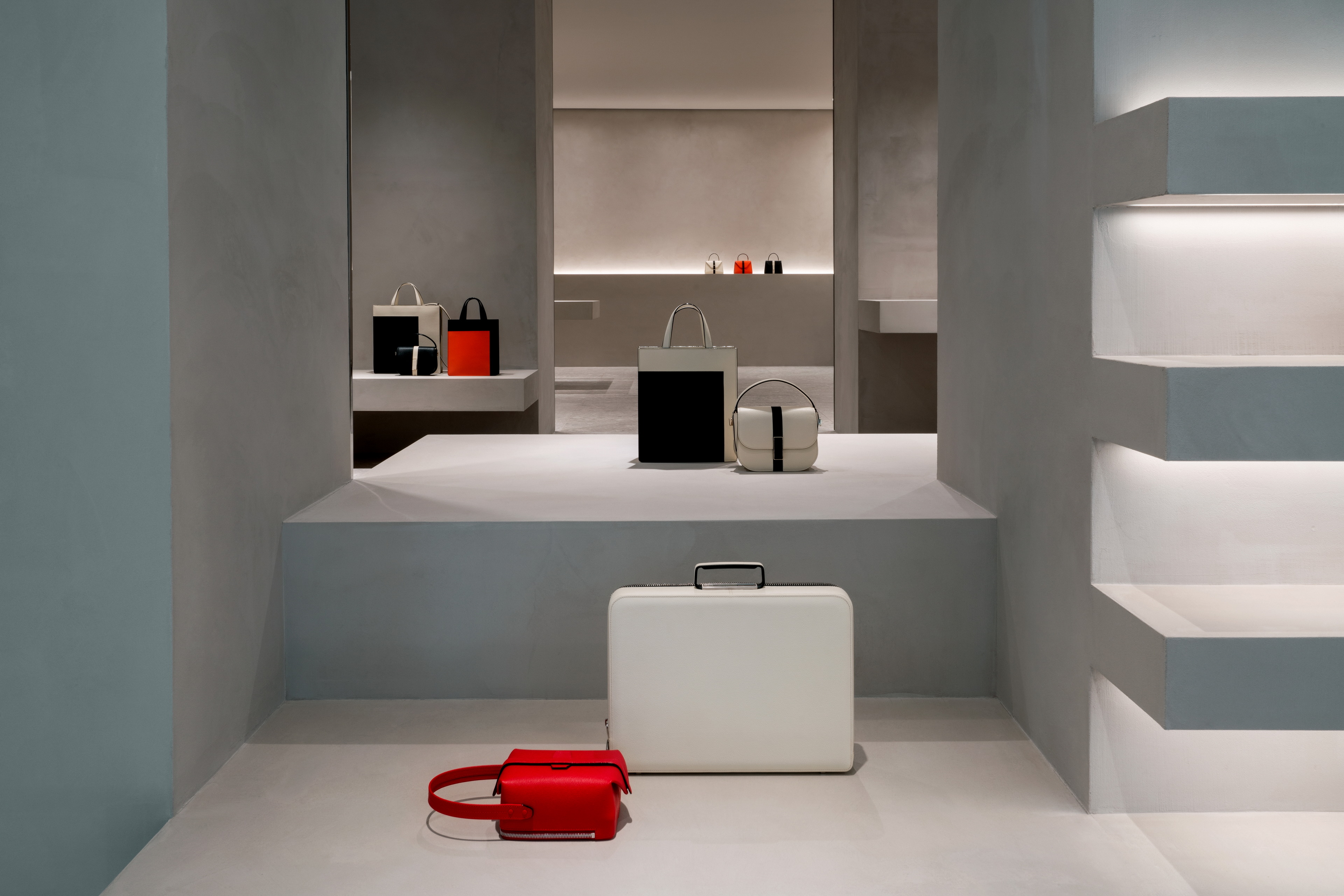 Shop Valextra Milan by John Pawson, made with TerraTon Wall Smooth Plus Polvere, photo by Andrea Martiradonna