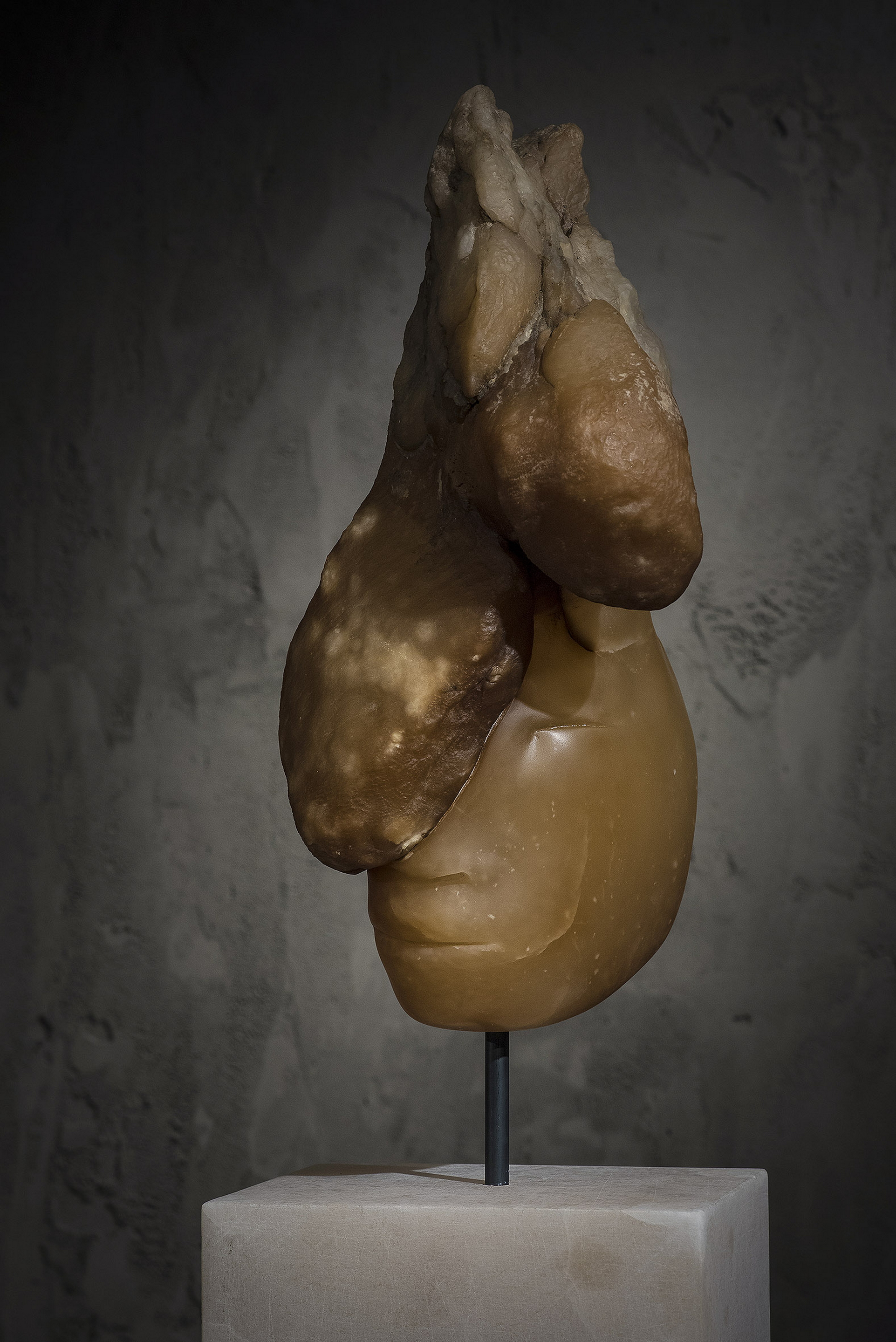 Enlightened Stone exhibition in Volterra, Pisa, by Roberta Busato, made with MultiTerra Smooth Pepe Nero, photo by Simone Stanislai