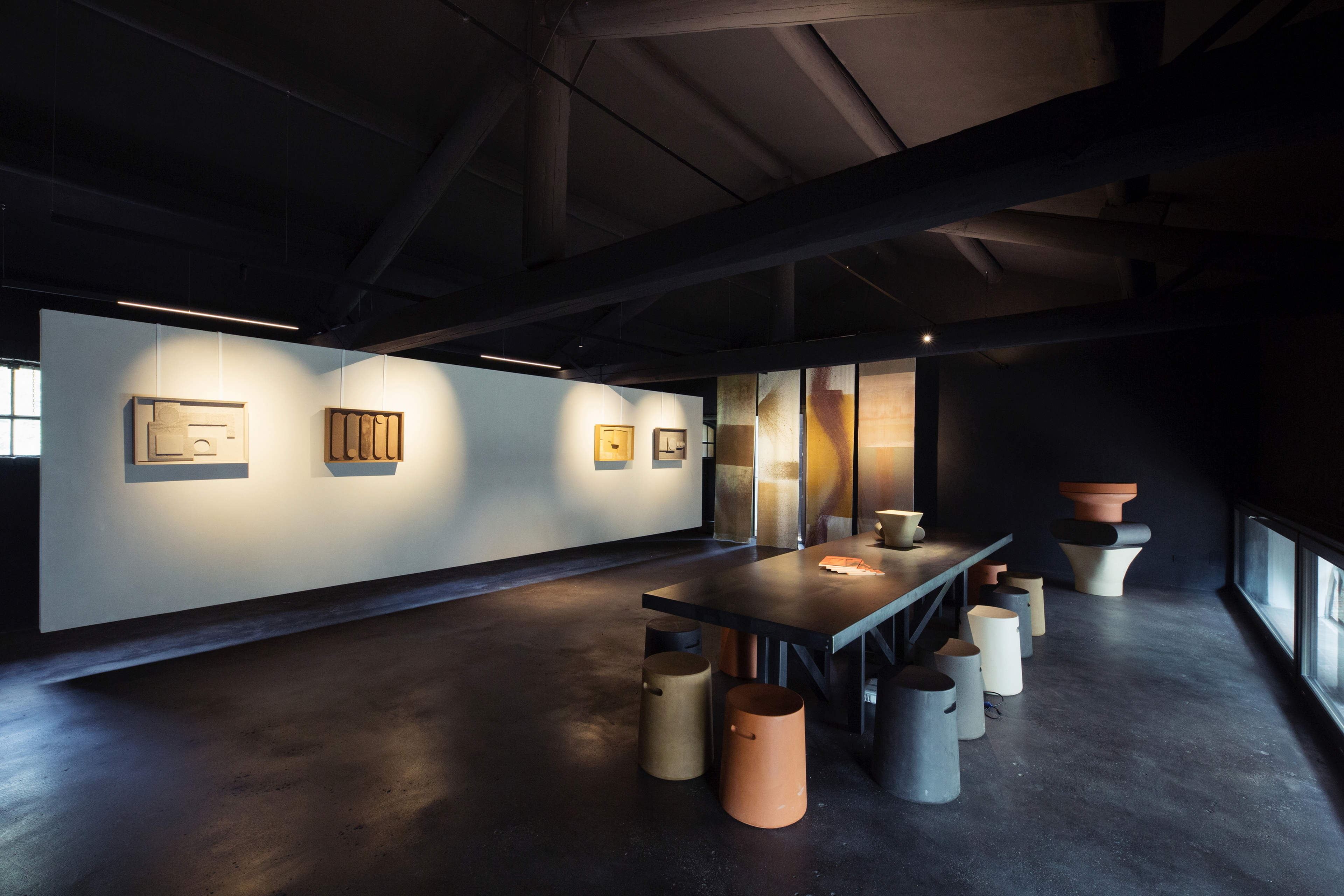 Matteo Brioni headquarter showroom in Ganzaga, Mantua, made with TerraTon Floor Wabi Pepe Nero, photo by Giuseppe Gradella