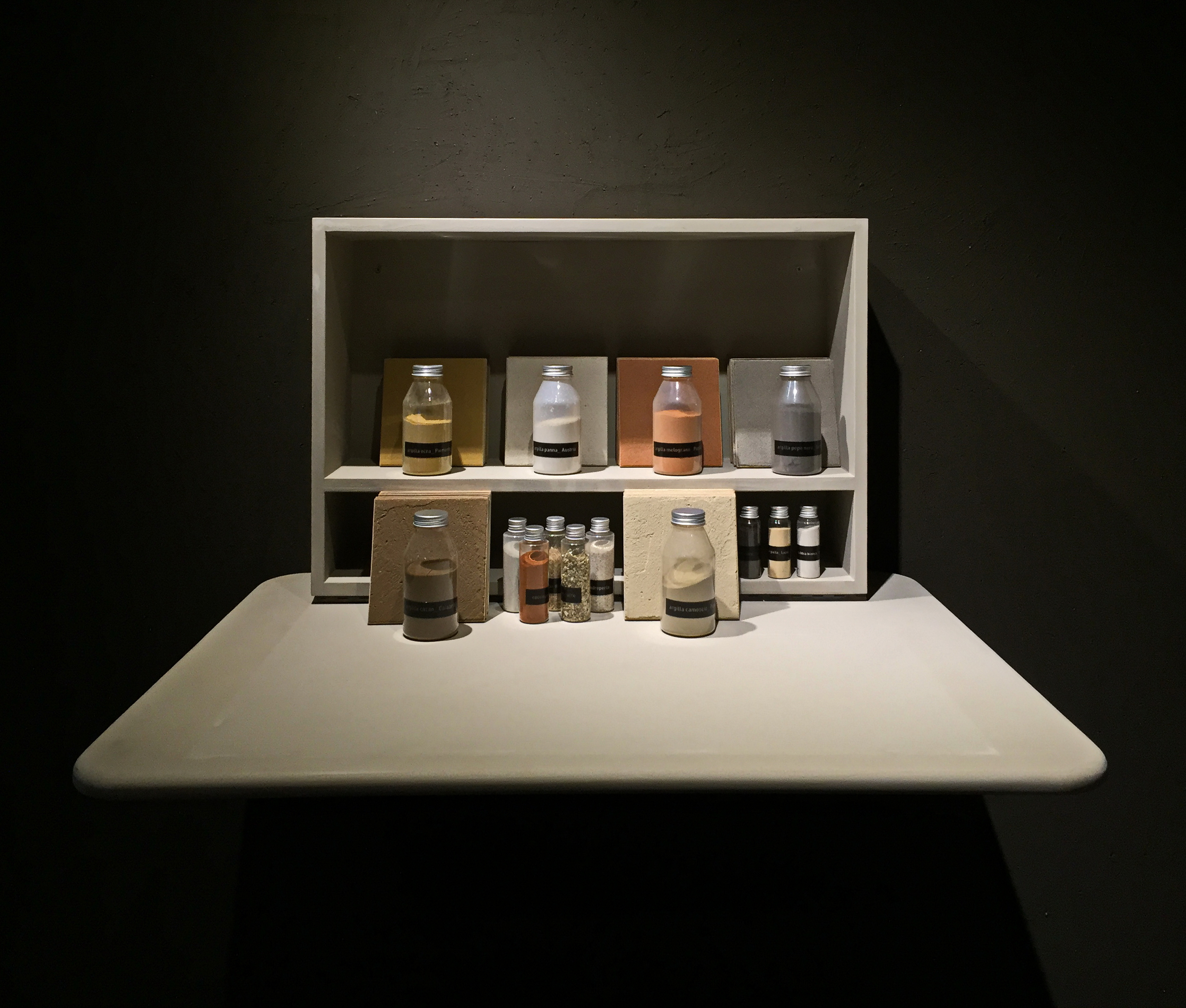 Matteo Brioni stand in ARCHITECT@WORK Kortrijk2015, made with coarse-grained clay finishing plaster MultiTerra Structured Pepe Nero