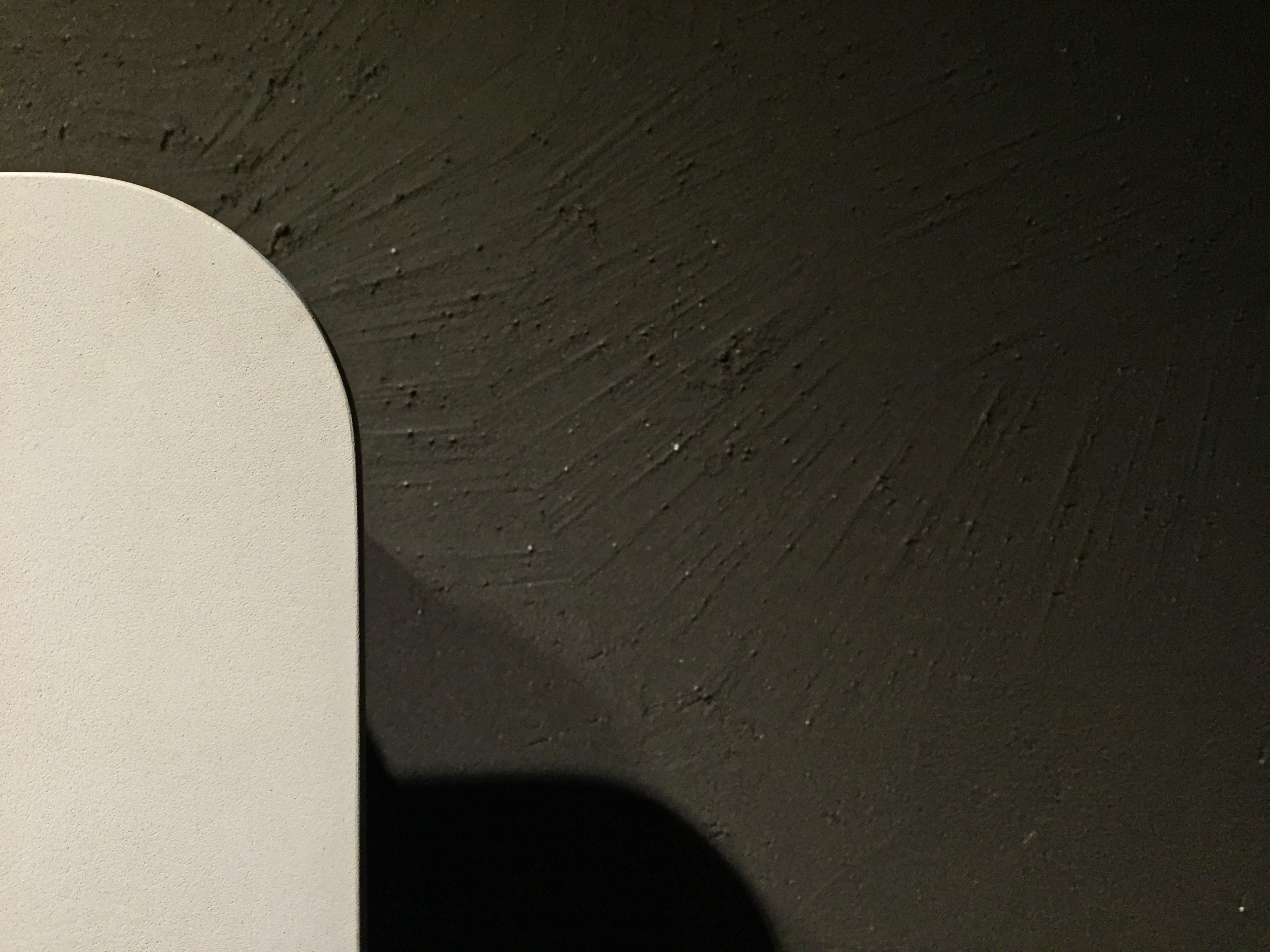 Matteo Brioni stand in ARCHITECT@WORK Kortrijk2015, made with coarse-grained clay finishing plaster MultiTerra Structured Pepe Nero