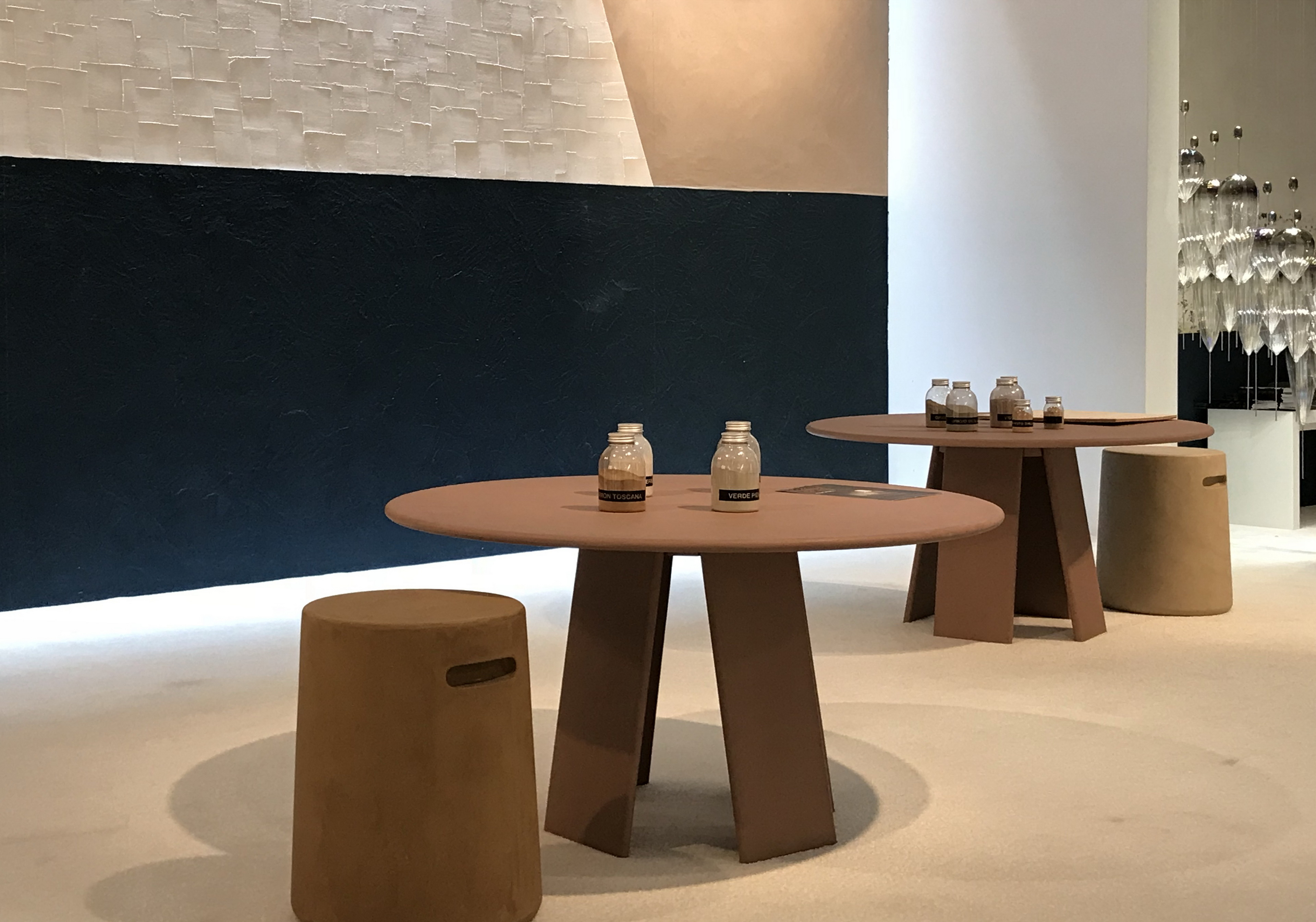 Matteo Brioni stand in Downtown Design Dubai 2017 made with TerraEvoca 2 Layers Custom, MultiTerra Structured Custom and TerraVista Smooth Cipria