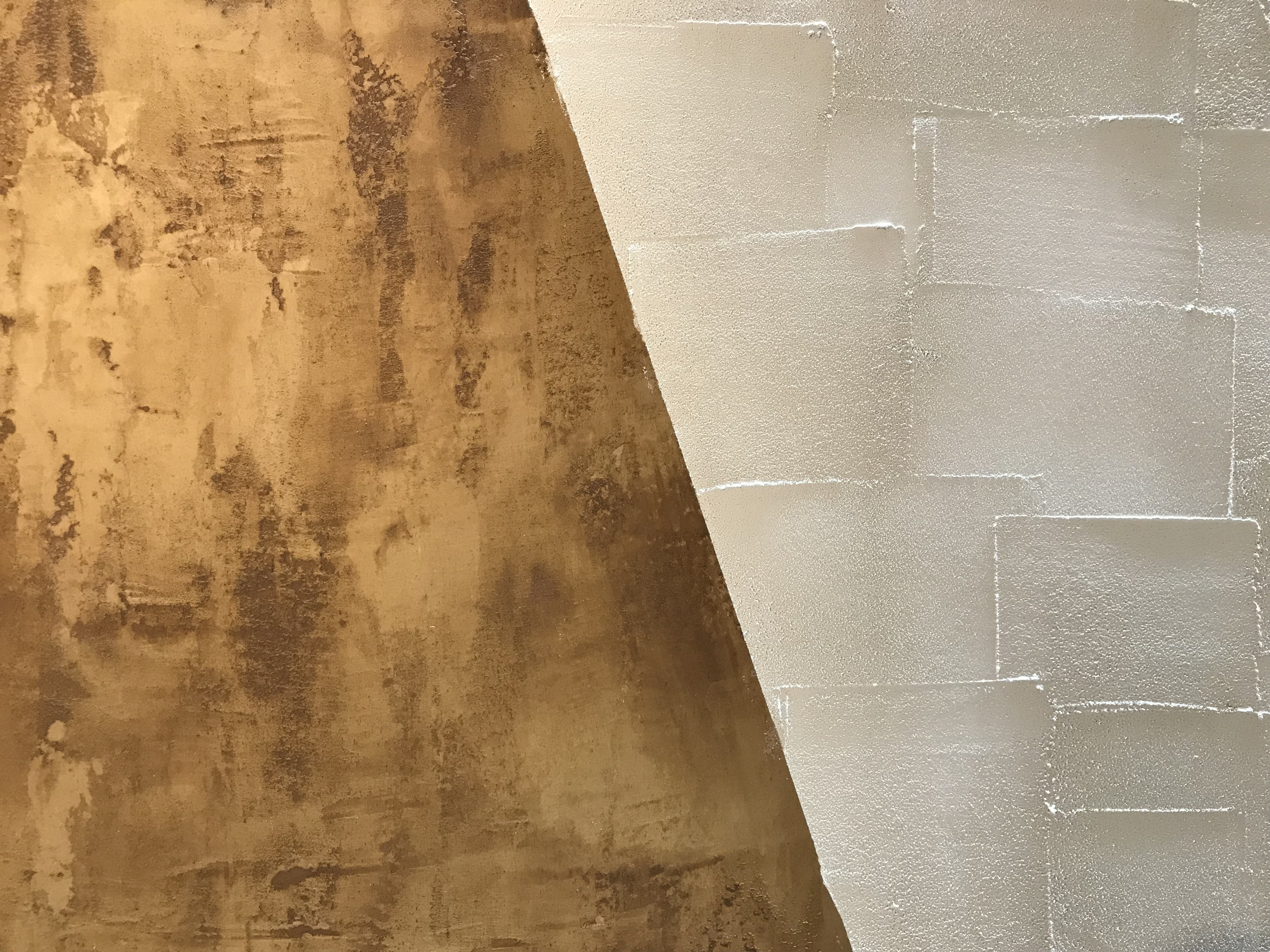 Matteo Brioni stand in Downtown Design Dubai 2017 made with TerraEvoca 2 Layers Custom and TerraVista Wabi Caffè and Cannella