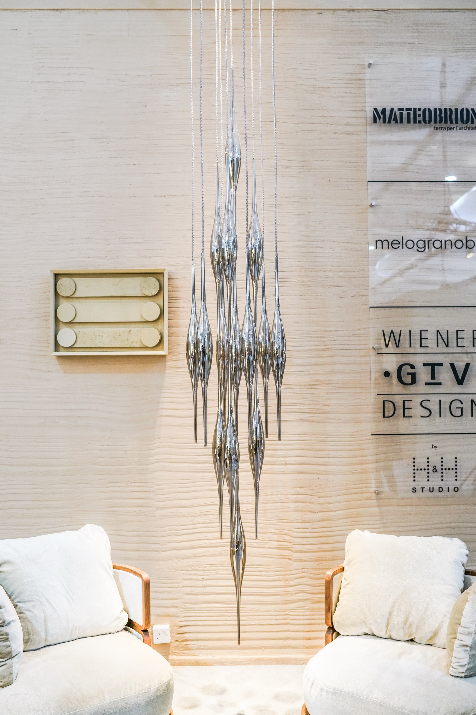 Matteo Brioni stand in Downtown Design Dubai 2018 made with TerraEvoca 2 Layers Custom Dune, photo by Sofronia Oana Maria Minuti