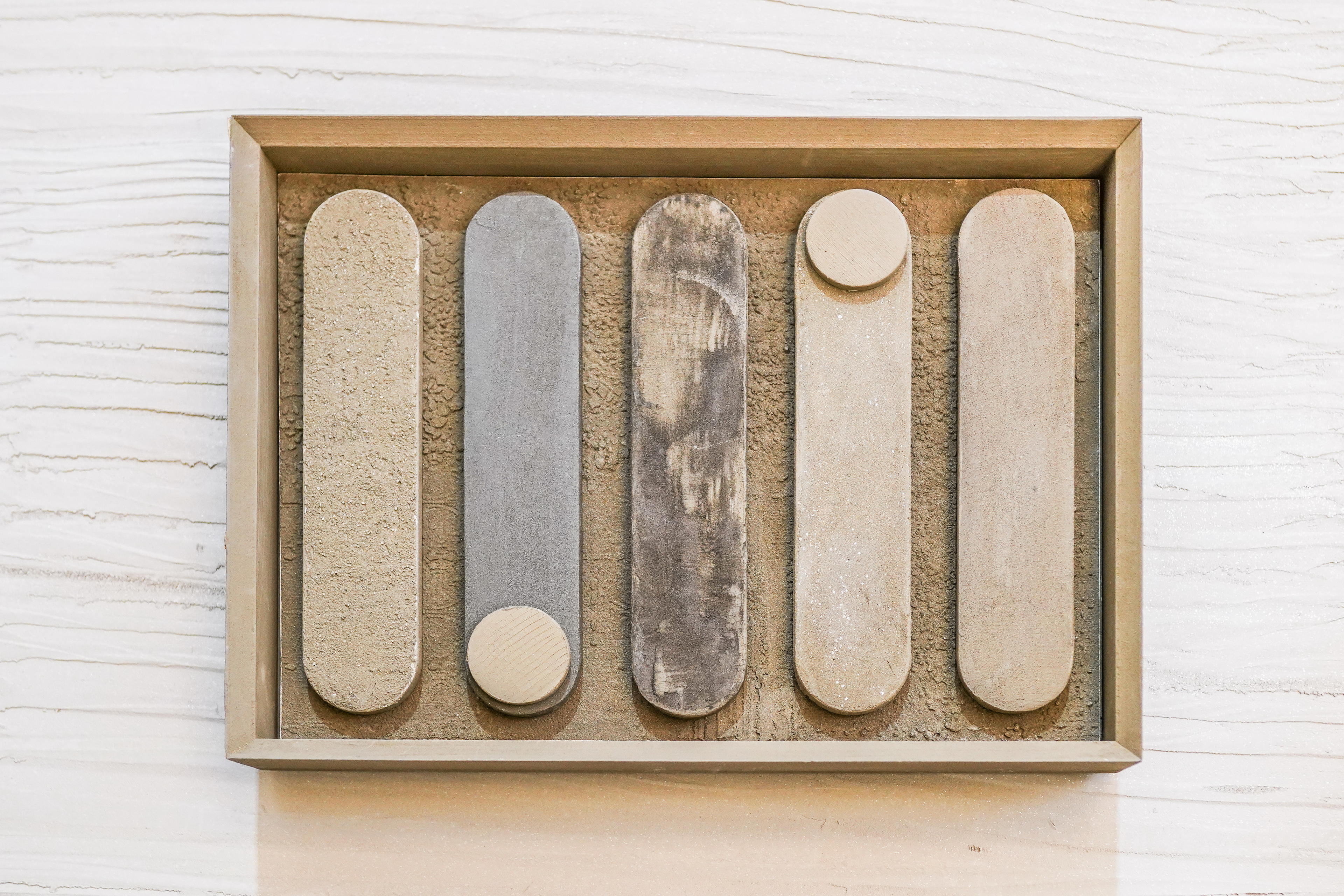 Matteo Brioni stand in Downtown Design Dubai 2018 made with TerraEvoca 2 Layers Custom Dune, photo by Sofronia Oana Maria Minuti