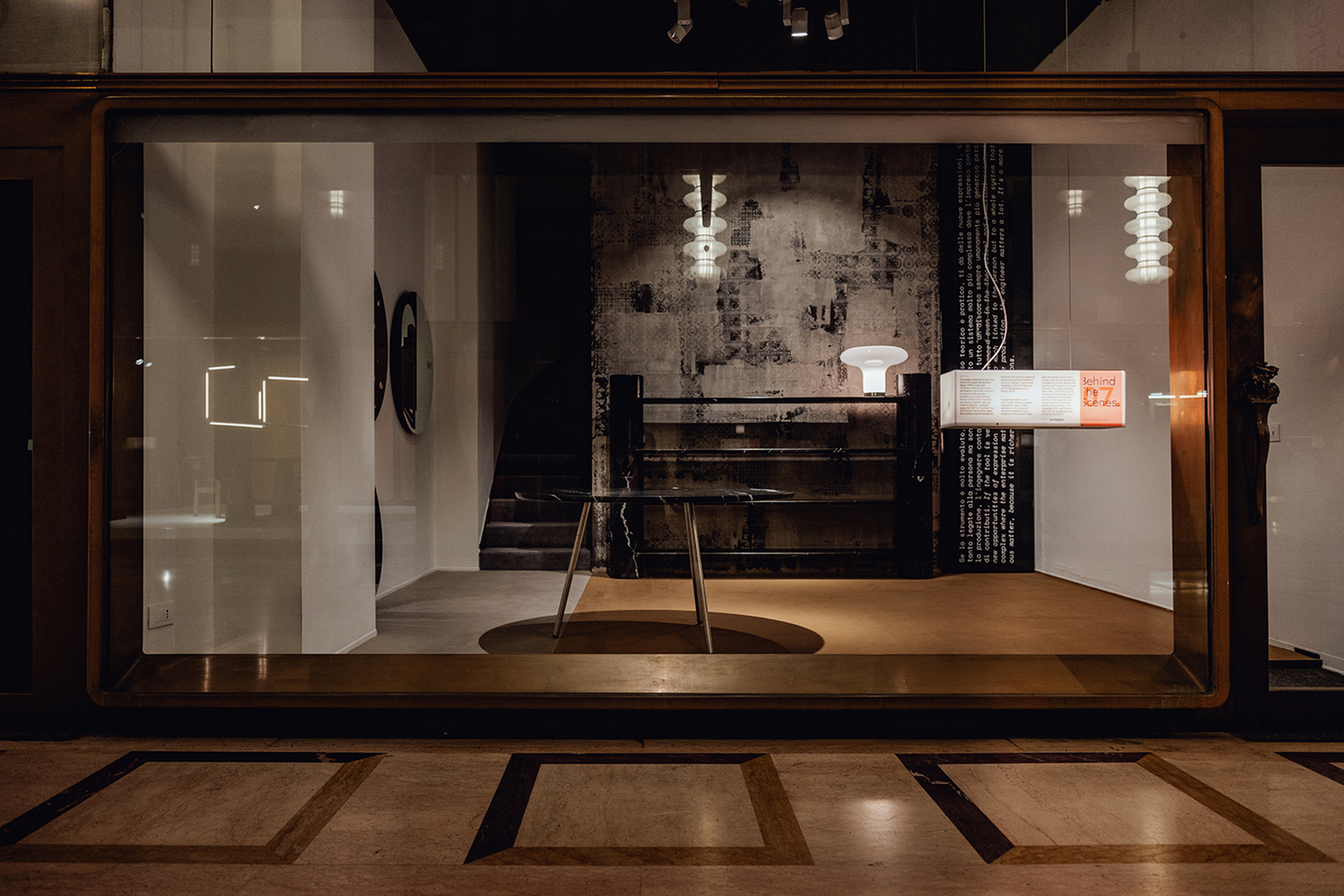 Agape Behibd the Scenes in Galleria Manzoni, Milan, made with Matteo Brioni's Arazzi panels by Marialaura Rossiello Studio Irvine with TerraEvoca 2 Layers Sale Grigio and Pepe Nero, photo by Matteo Lavazza Seranto