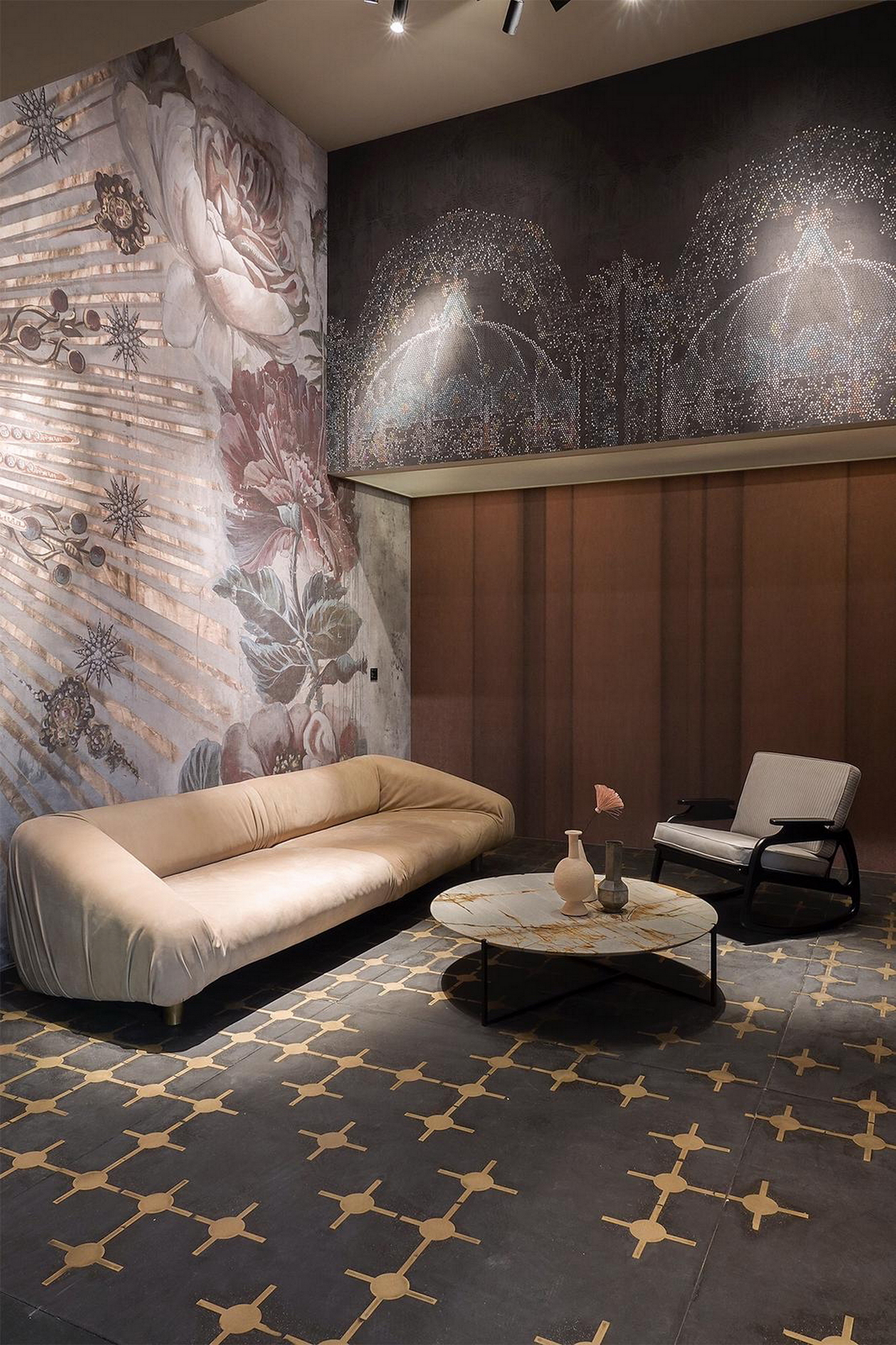 Stand Wall&#038;Deco in Maison Objet Paris 2019, made with Matteo Brioni's TerraTon Floor Smooth Pepe Nero with TerraFrame inserts  by Marialaura Rossiello Studio Irvine