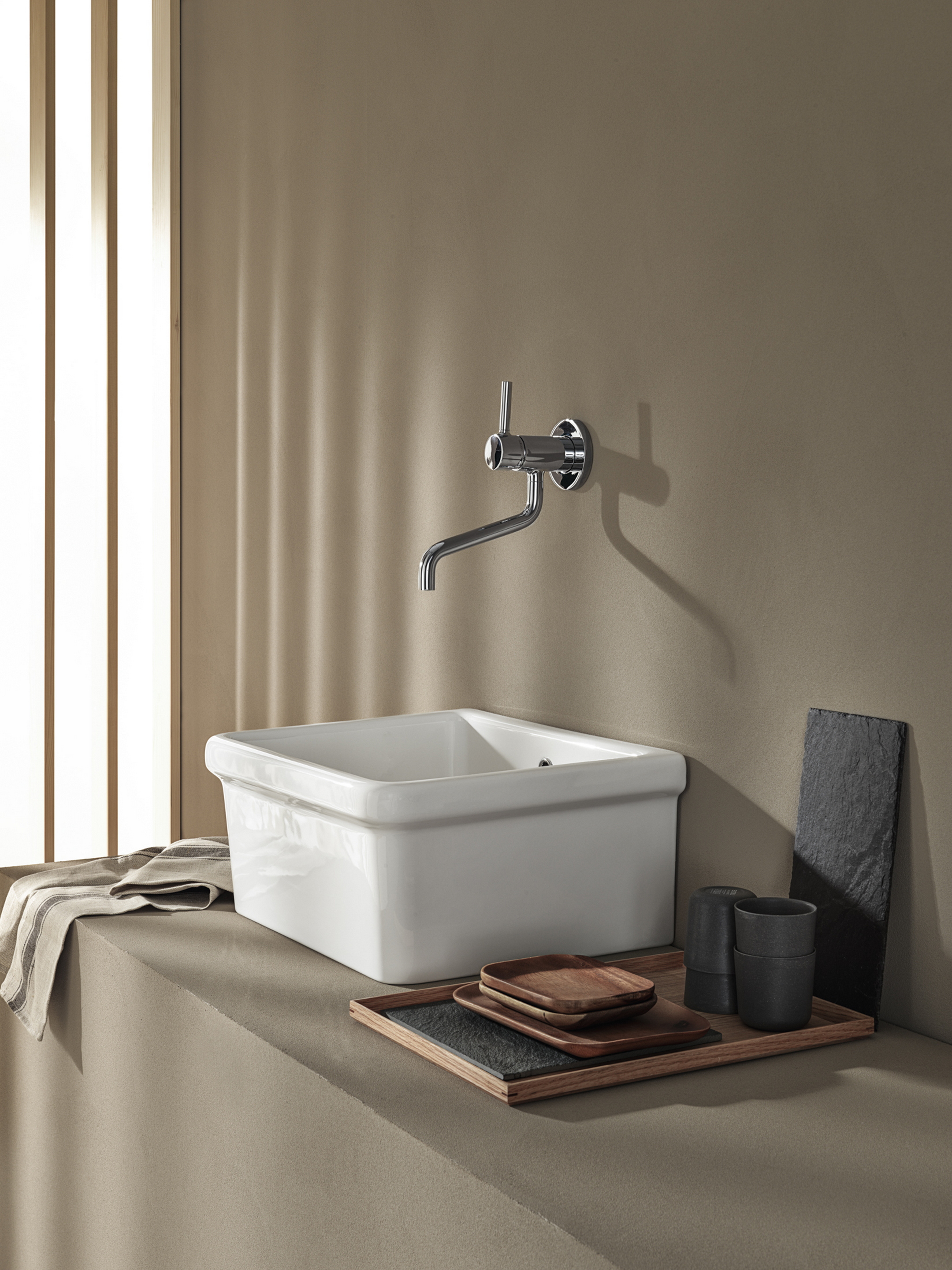 Pozzi Ginori catalog ADV 2018 made with natural fine-grained clay finishing plaster TerraVista Smooth with Plus customization by Matteo Brioni