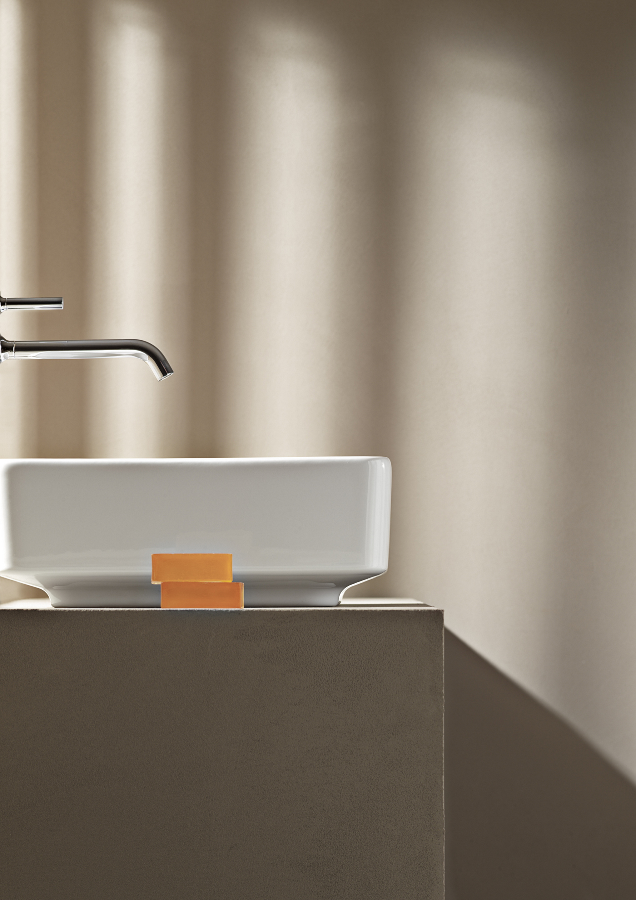 Pozzi Ginori catalog ADV 2018 made with natural fine-grained clay finishing plaster TerraVista Smooth with Plus customization by Matteo Brioni