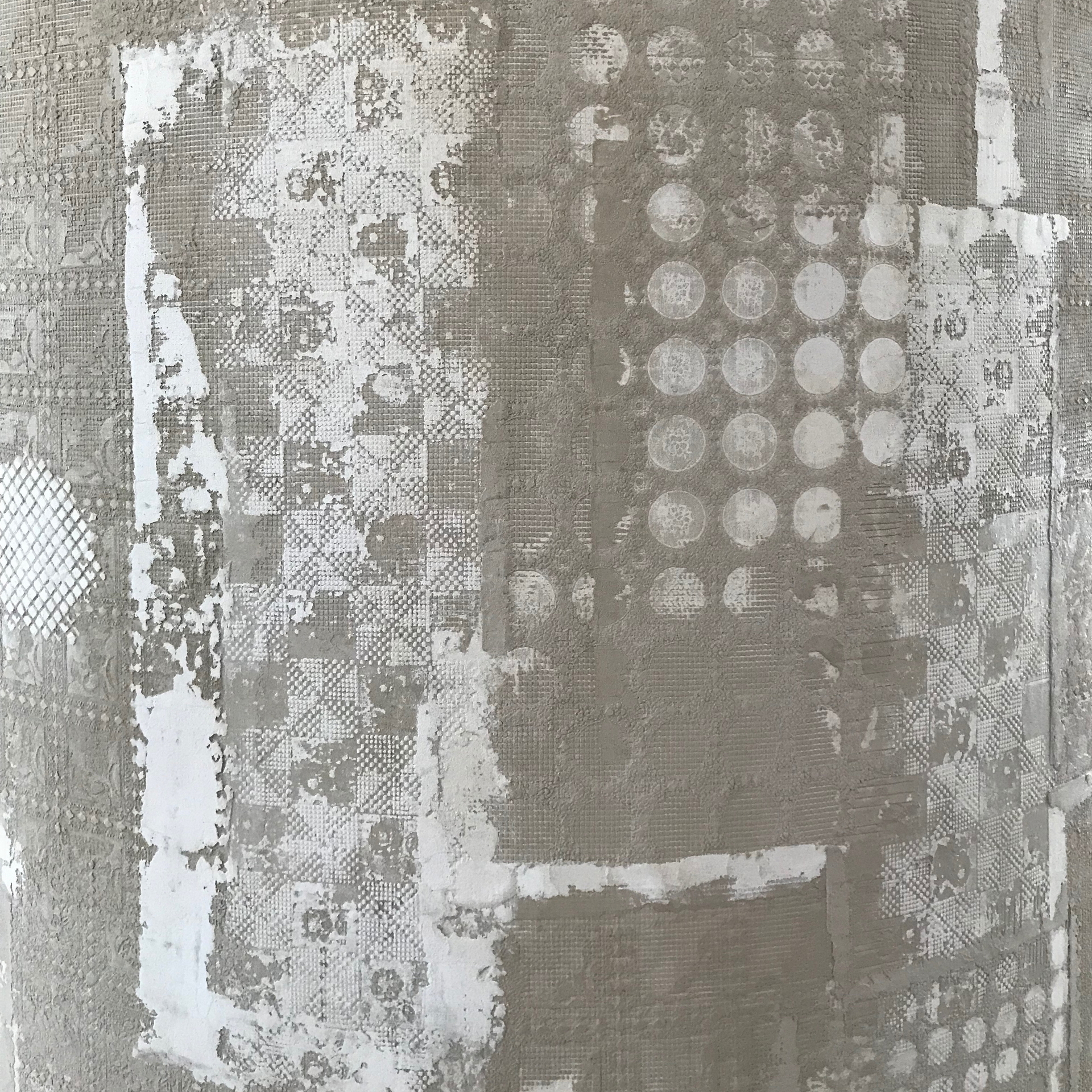 Matteo Brioni's textured clay plaster TerraEvoca 4 Layers for the walls of an apartment in the Burj Khalifa in Dubai