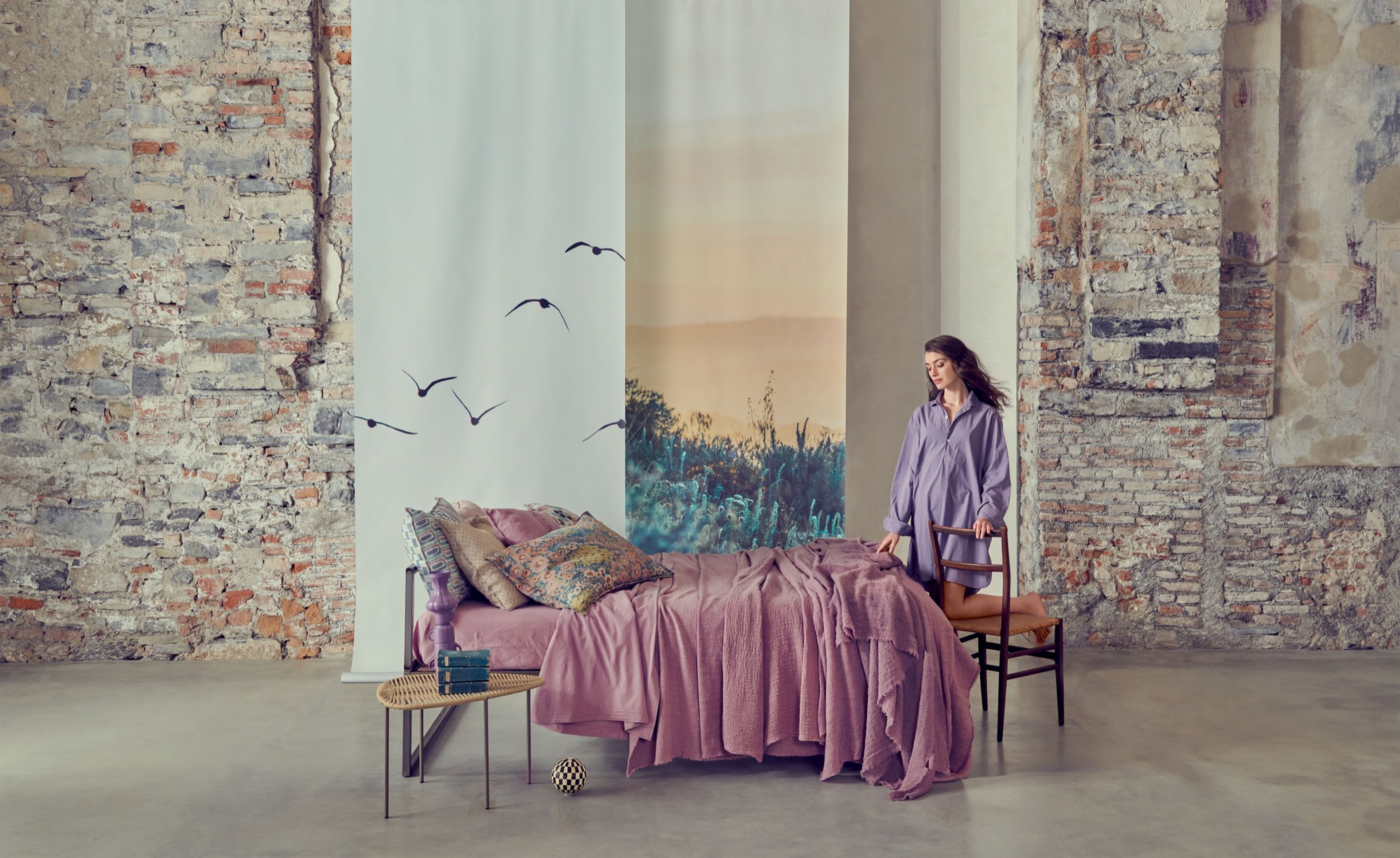 Matteo Brioni's fine-grained clay plaster TerraVista Smooth Panna (cream) color for Society Limonta ADV 2017