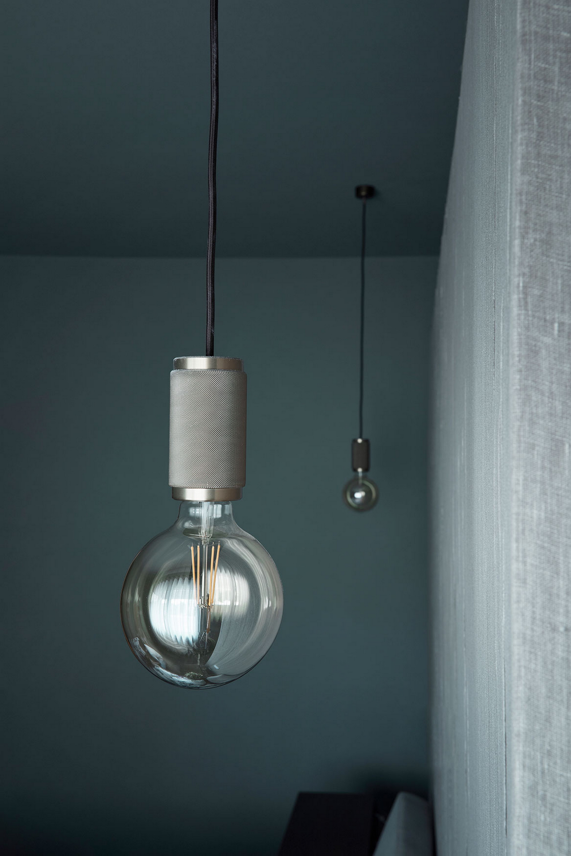 Matteo Brioni's clay paint TerraSilk Structured Custom color applied on walls in a private apartment in Padova,  project and by Stefano Tonellotto