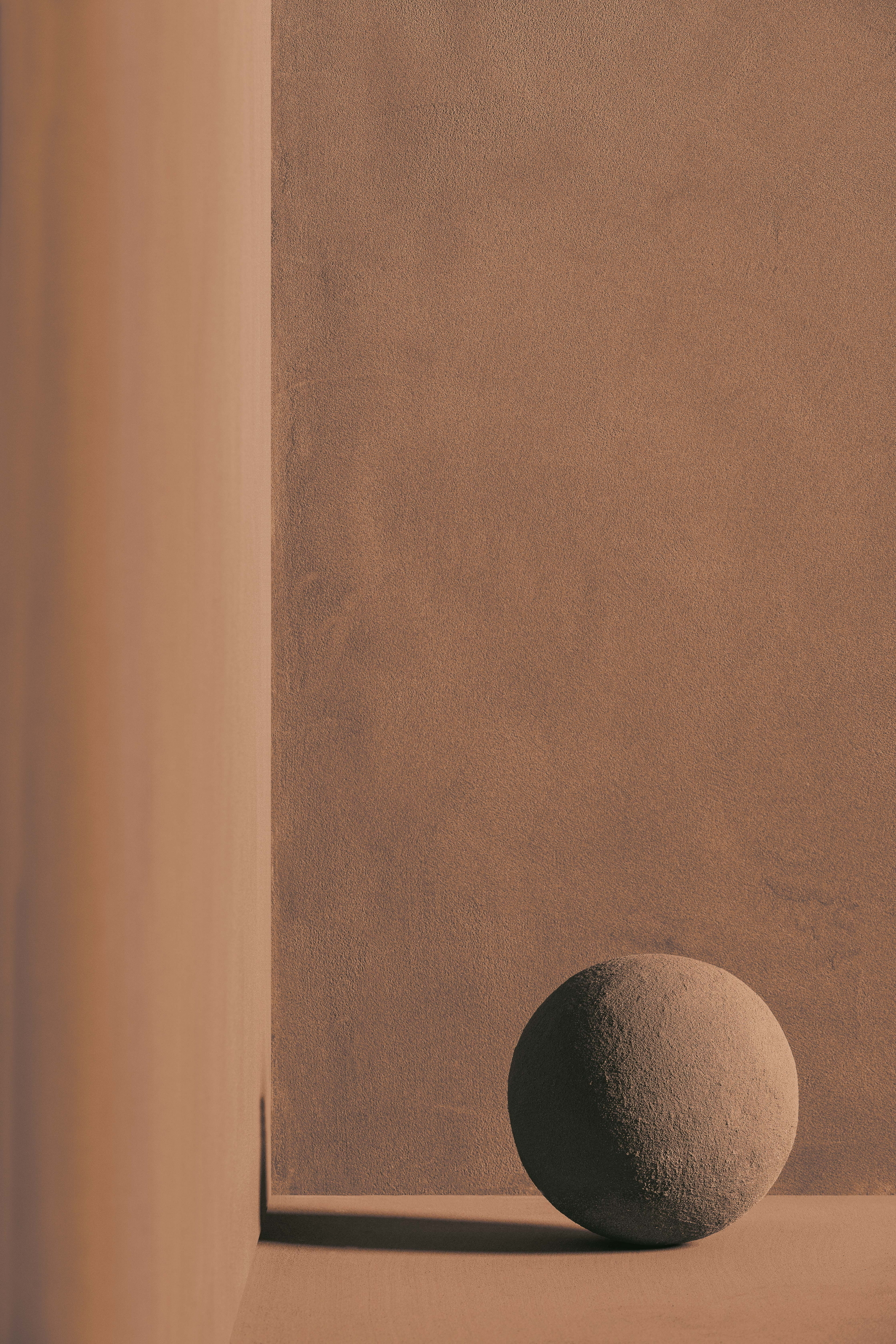 Volume e sfondo in TerraVista Liscio Cammeo by Matteo Brioni