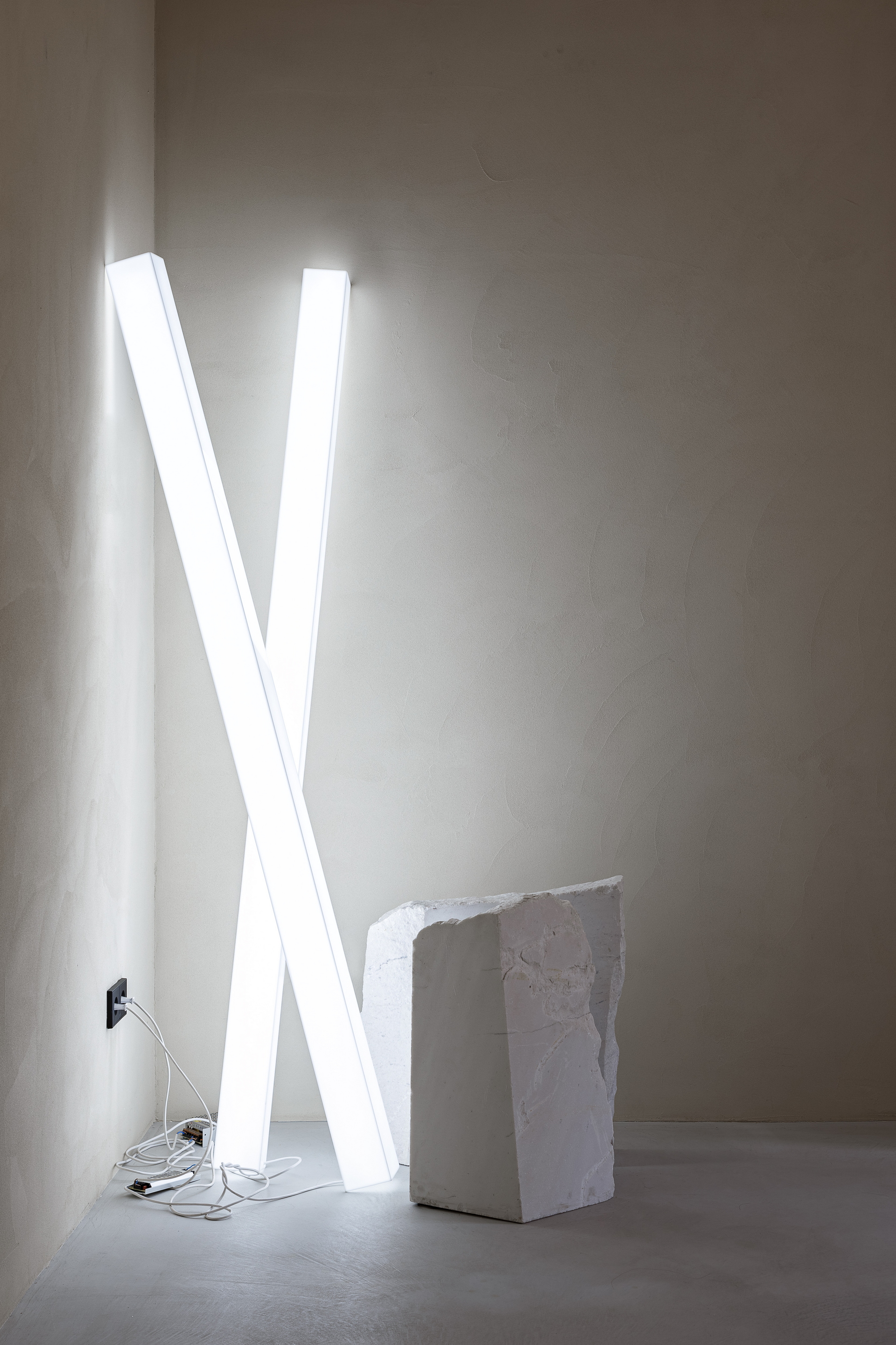 Fine-grained clay plaster TerraVista Smooth Panna (cream color) applied to walls in the new Studio Autori main office in Belgrade, photo by Relja Ivanić