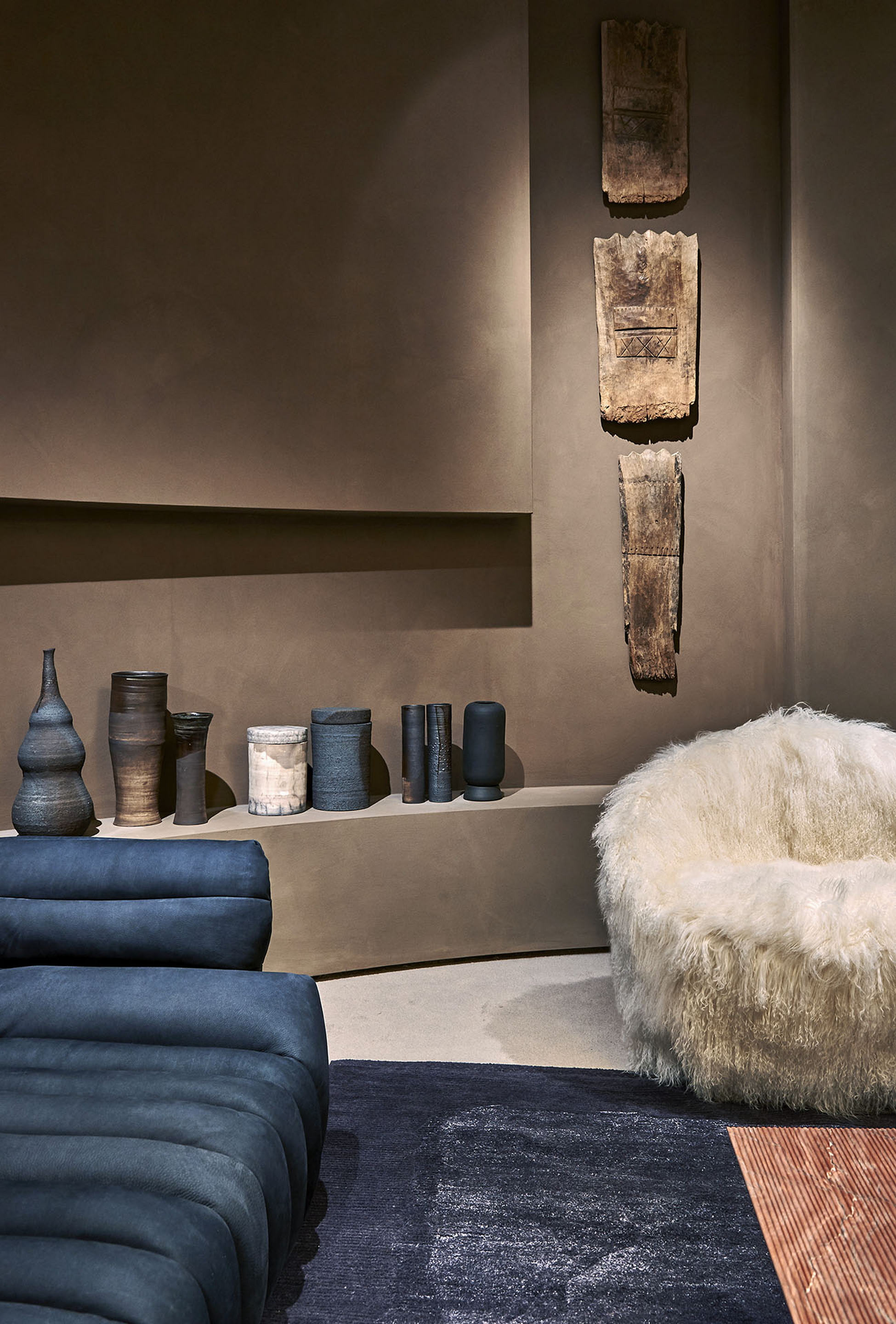 Natural clay paint TerraSilk Structured bespoke Pece color by Matteo Brioni for Baxter stand surfaces at imm Cologne 2020. Design by Baxter, photo by James Stokes courtesy of Baxter