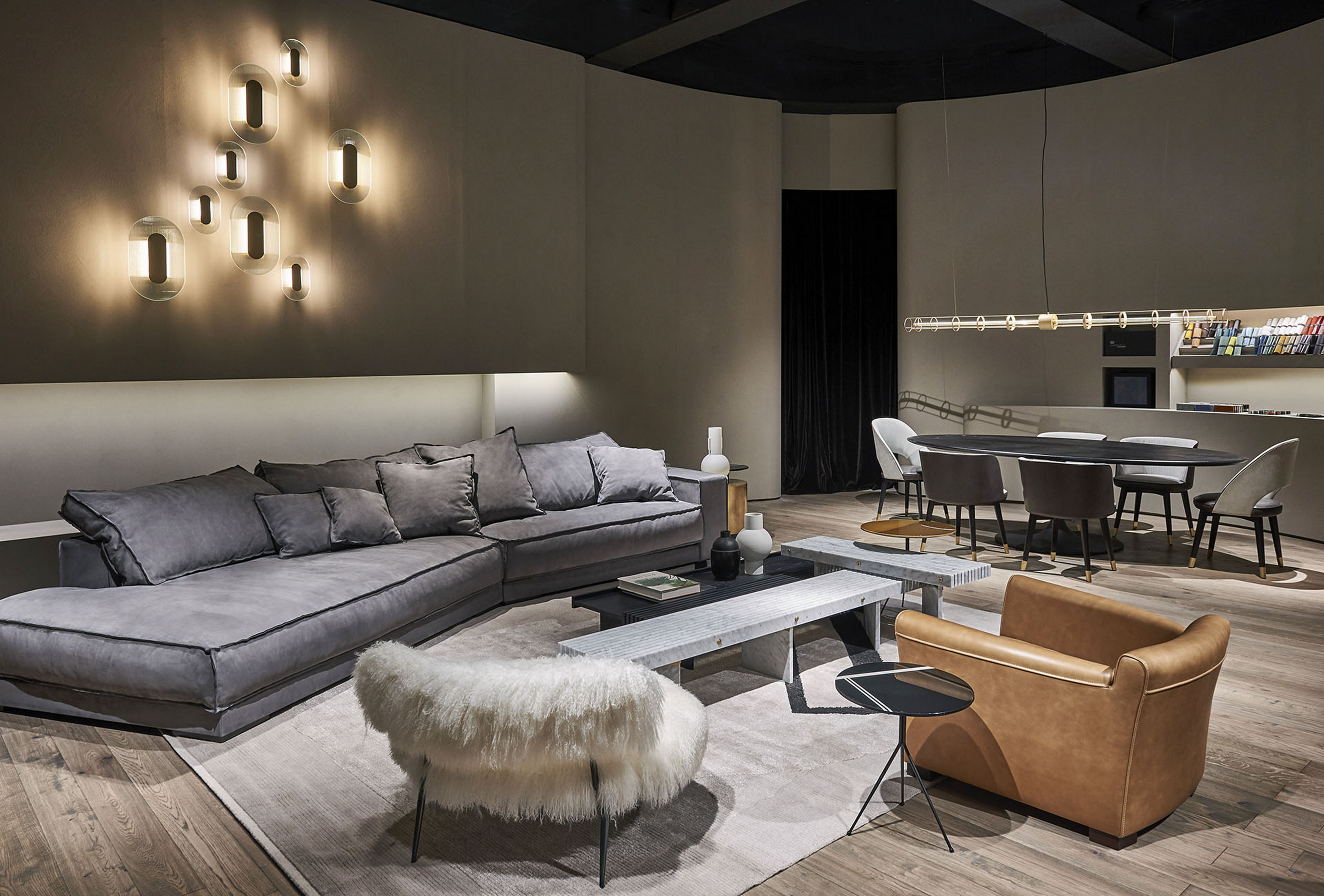 Natural clay paint TerraSilk Structured bespoke Pece color by Matteo Brioni for Baxter stand surfaces at imm Cologne 2020. Design by Baxter, photo by James Stokes courtesy of Baxter