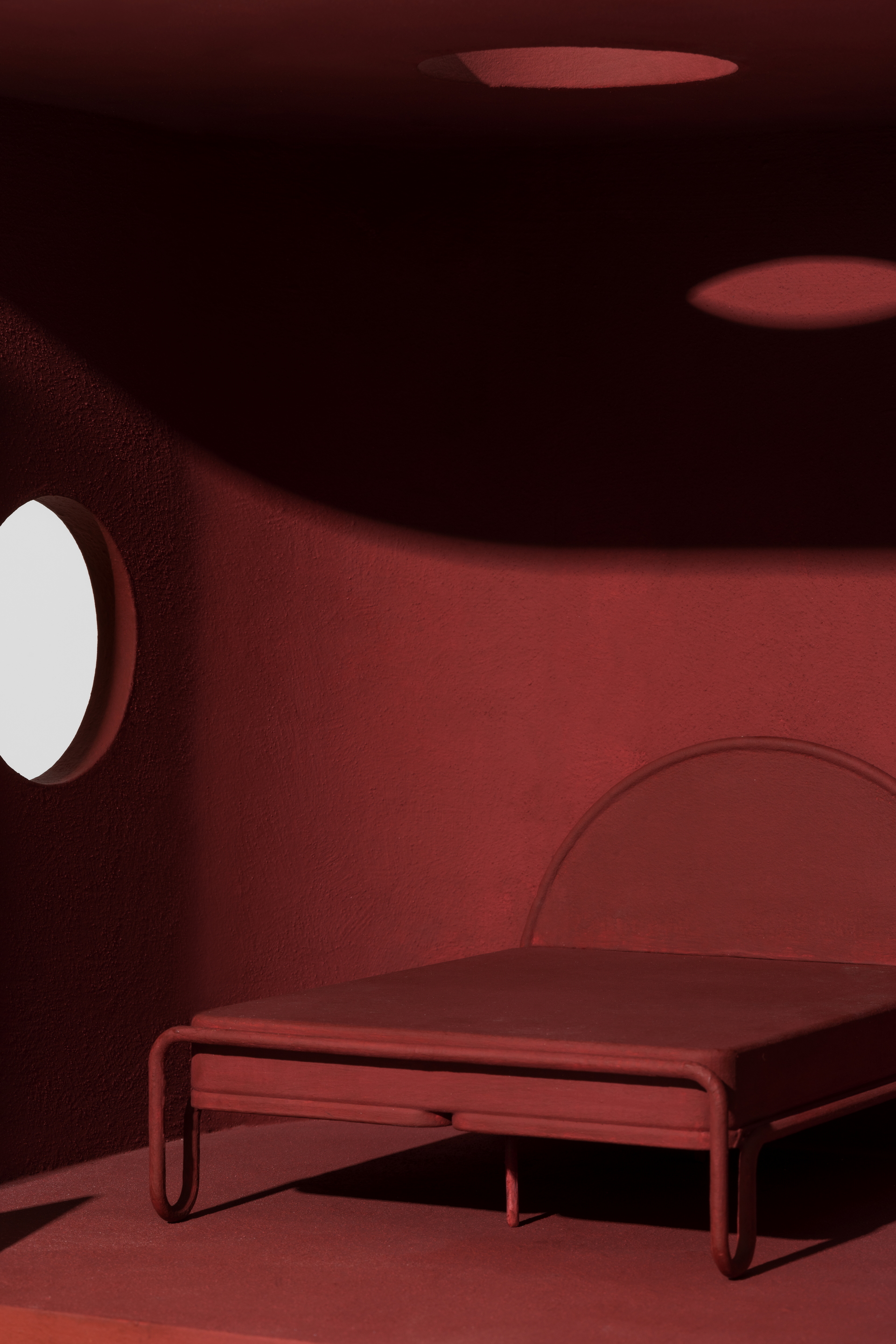 Pittura d'argilla in polvere SkinClay MATTEOBRIONI applicata sulle superfici del modello Casa di bambola progettato da Studio Irvine. Fotografia by Delfino Sisto Legnani