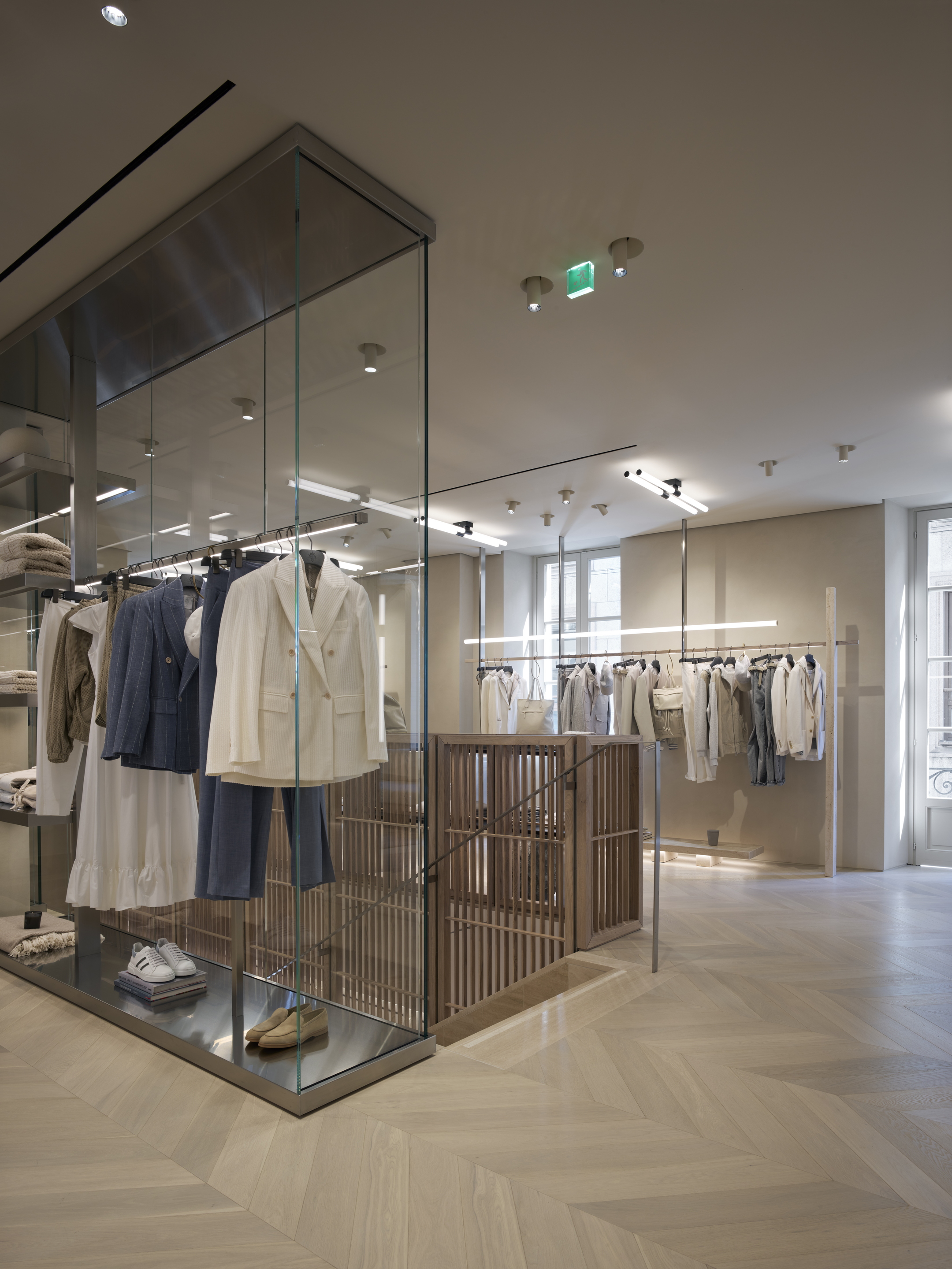 Reinforced clay finishing plaster TerraVista Plus Smooth Panna (cream) colour applied to the walls of Eleventy's Milan flagship store. Project by Parisotto+Formenton Photography: Pietro Savorelli