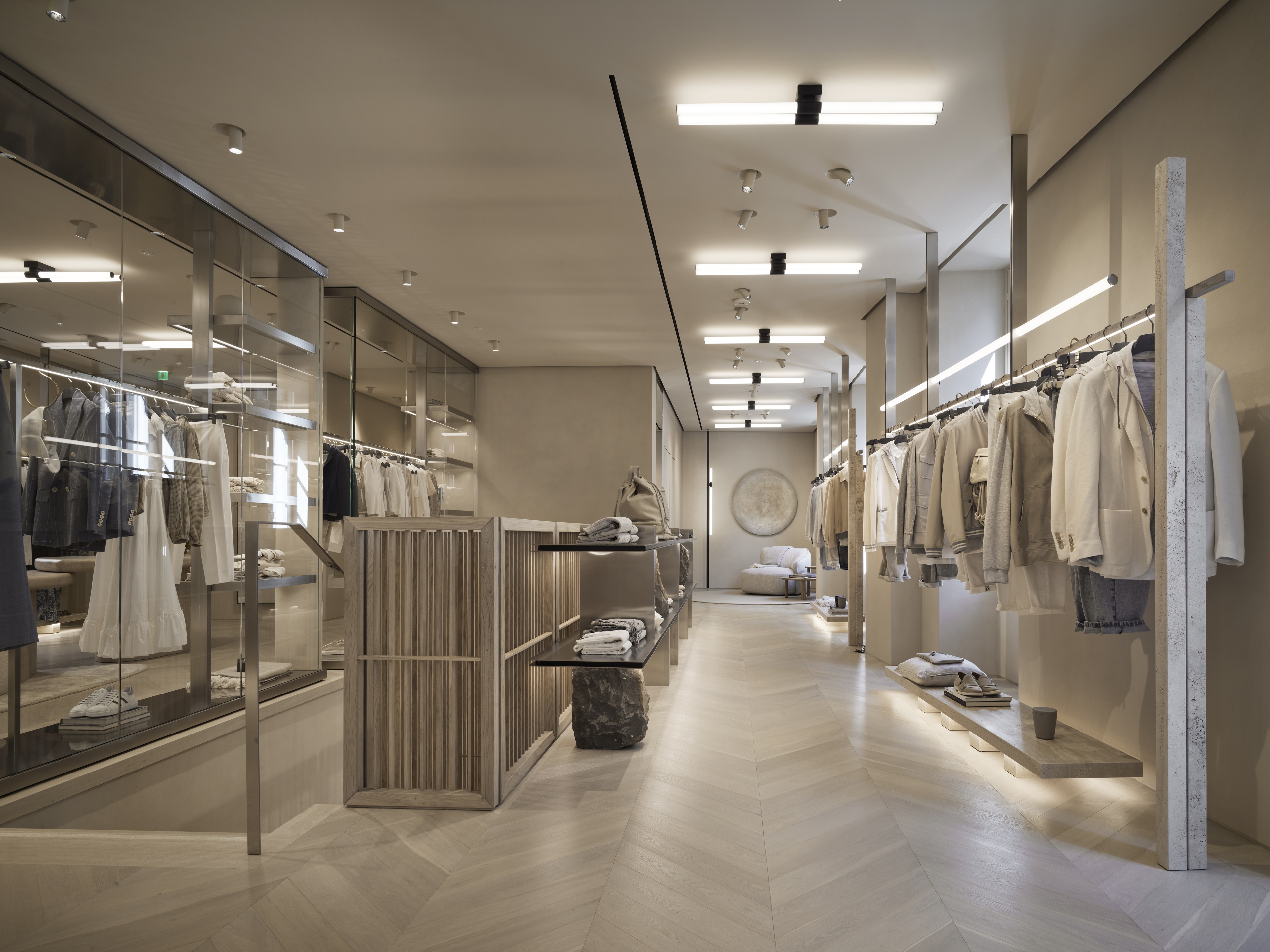 Intonaco rinforzato di finitura in argilla TerraVista Plus Liscio color Panna applicato sulle pareti del flagship store Eleventy di Milano. Progetto di Parisotto+Formenton Fotografia: Pietro Savorelli